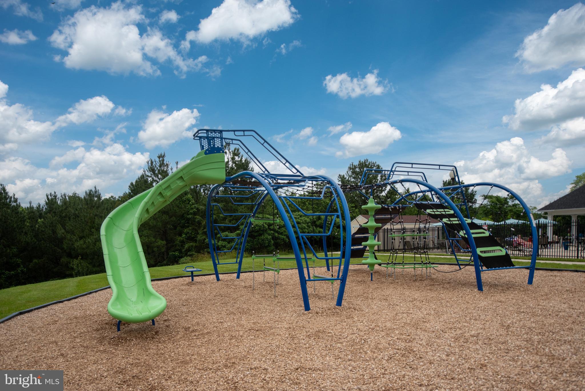 LEES PARKE - Residential