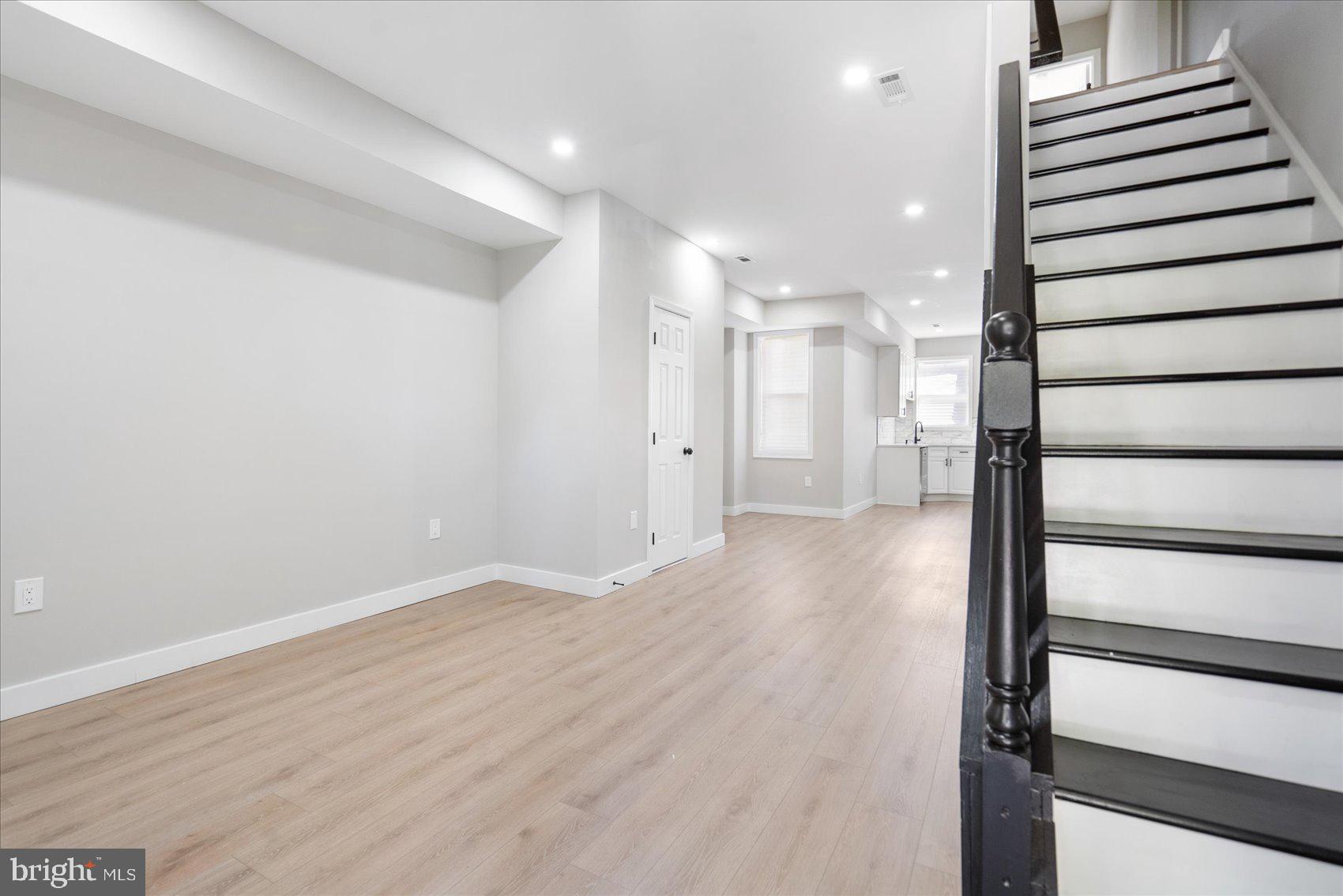 CLIFTON PARK - Residential