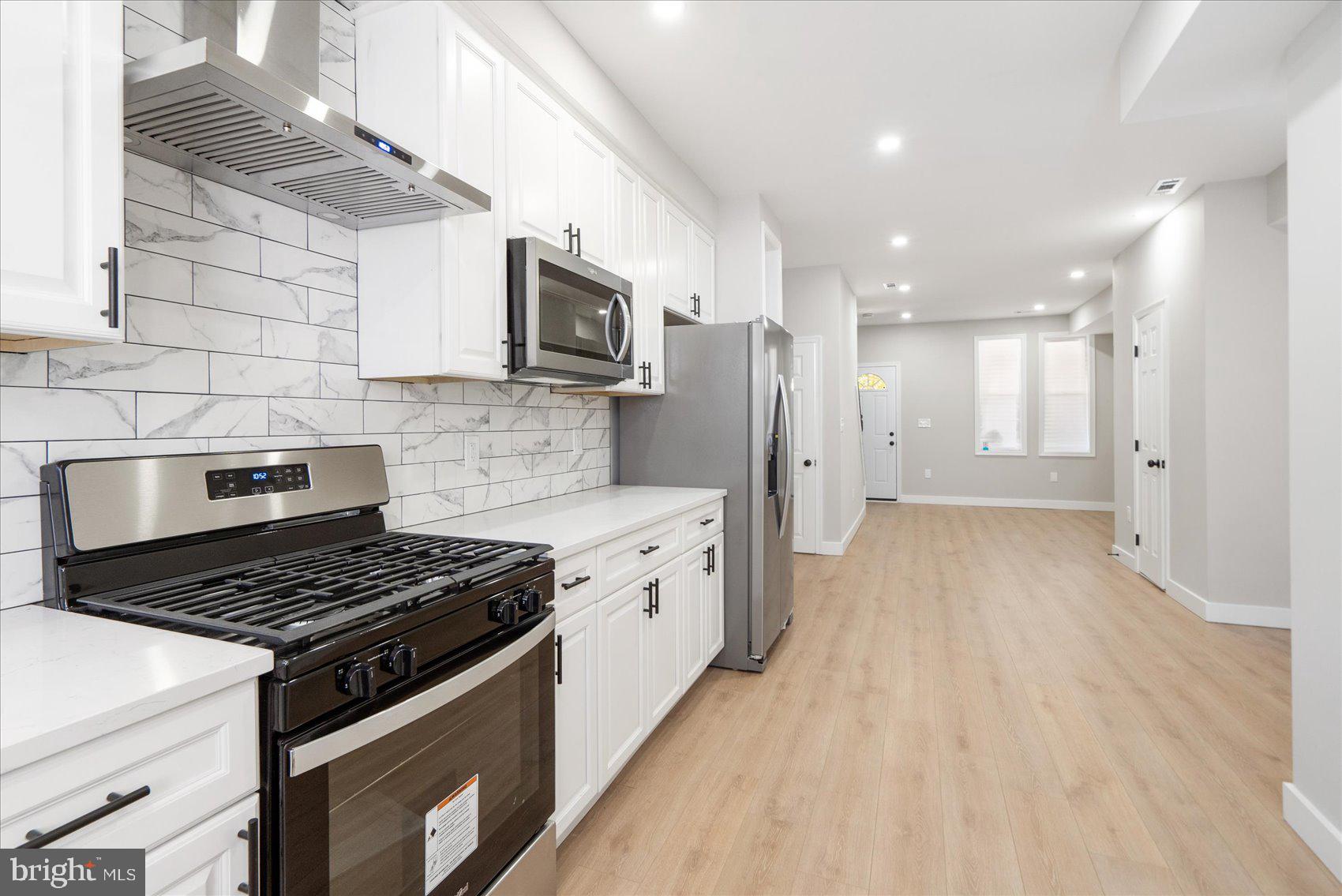 CLIFTON PARK - Residential