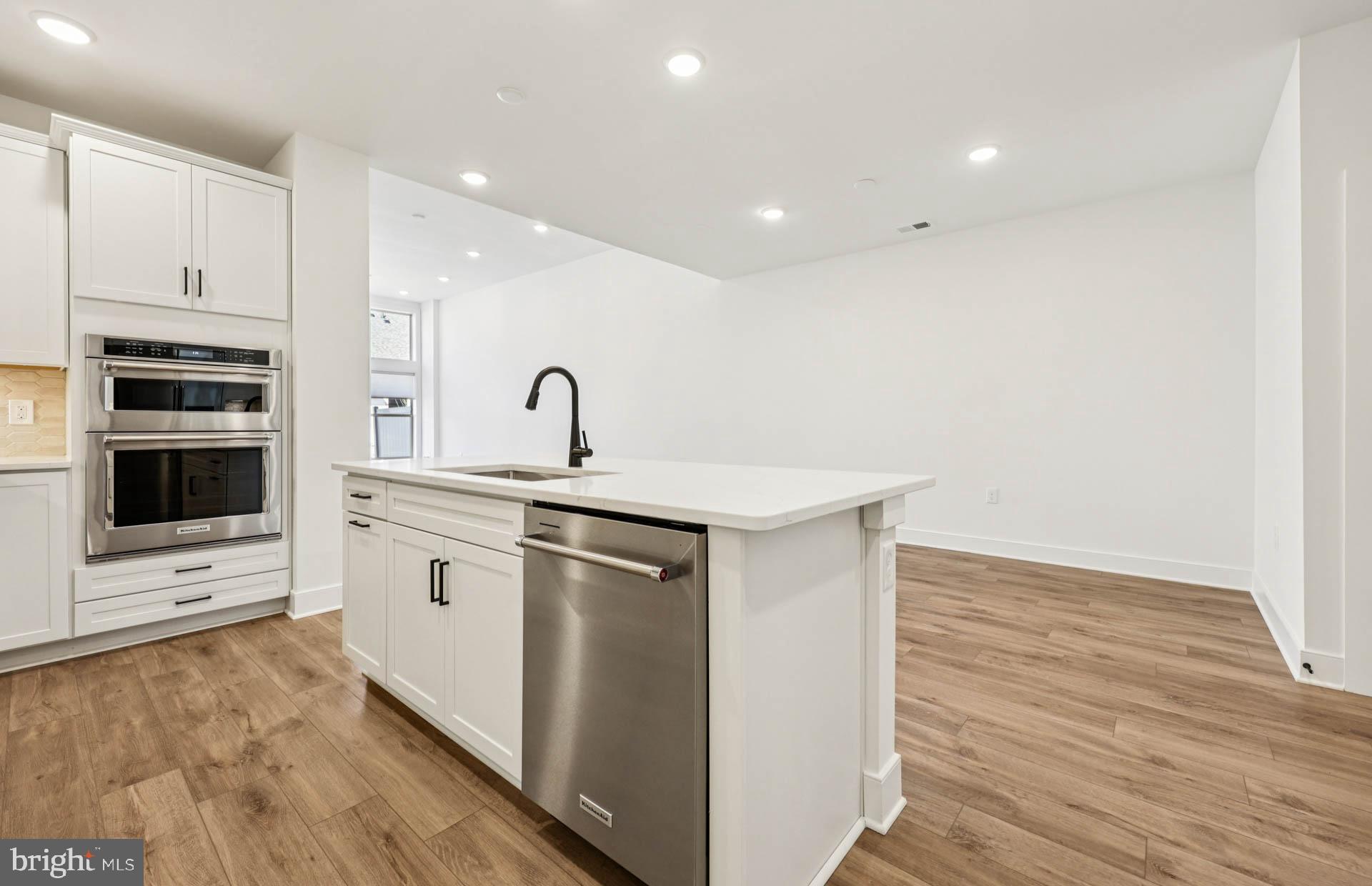 HEATHCOTE VILLAGE - Residential