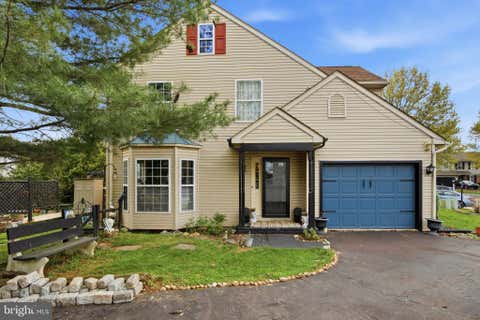 Townhouse For Sale - 136 Packham Court<br/> Montgomery County, TELFORD, PA 18969