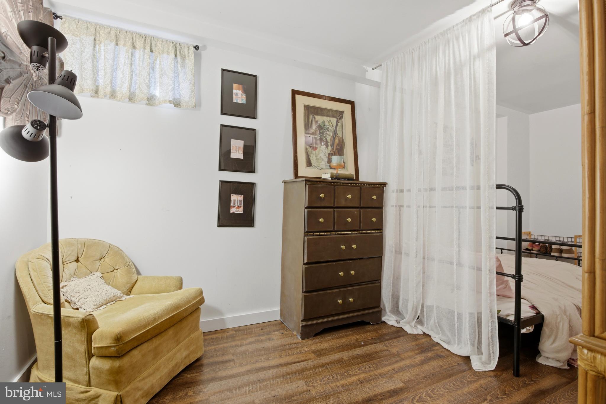 PEAR TREE VIL - Residential