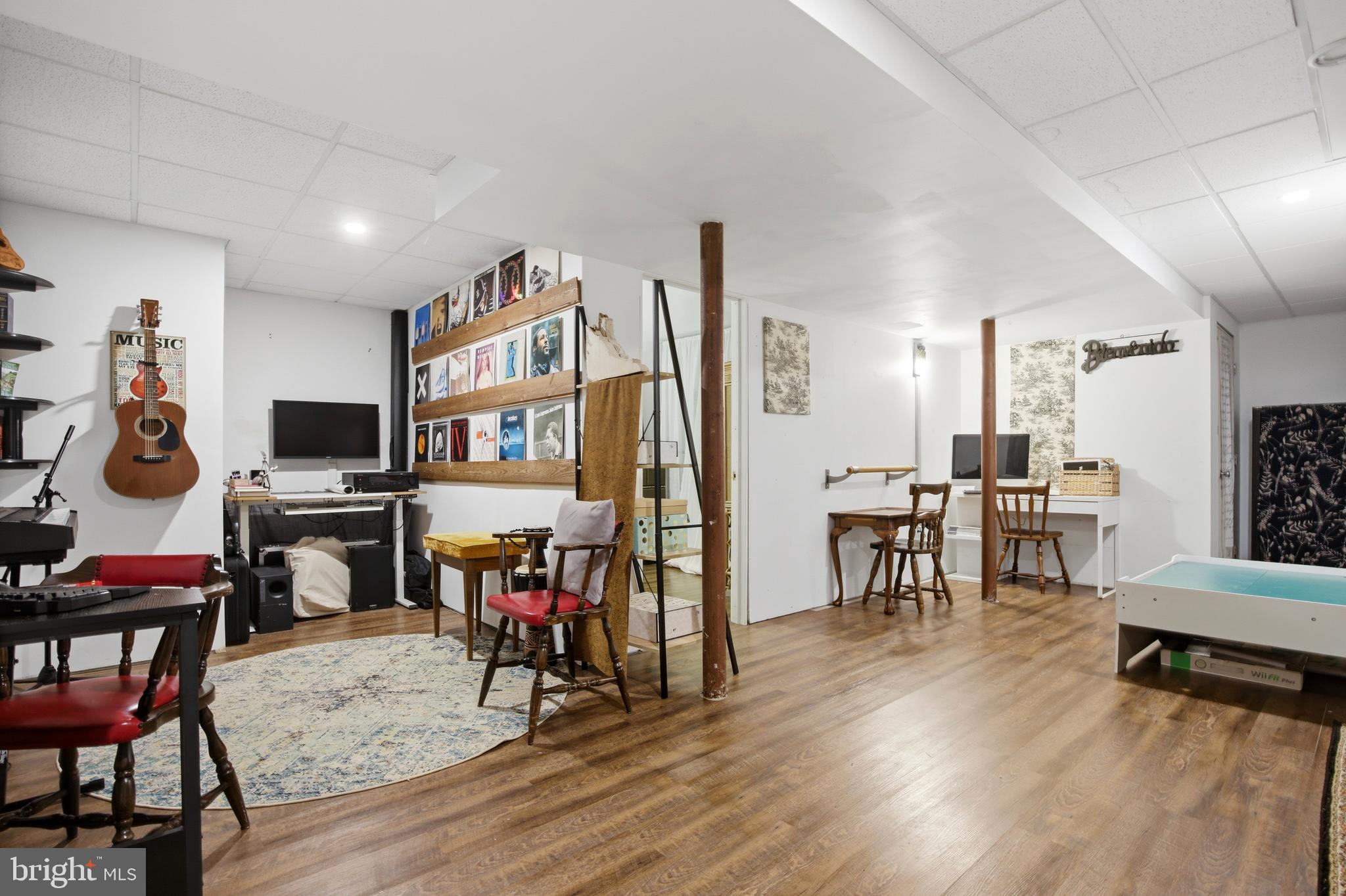 PEAR TREE VIL - Residential