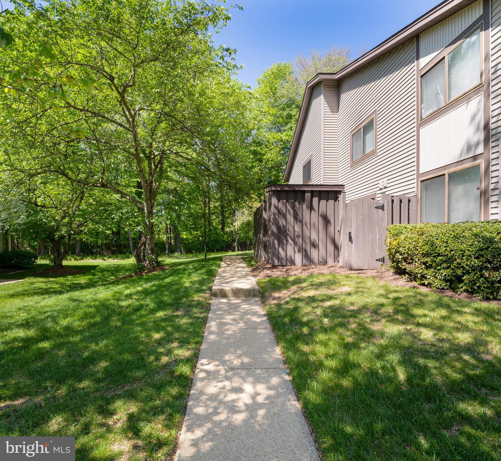 39 CABLE HOLLOW WAY 49-4