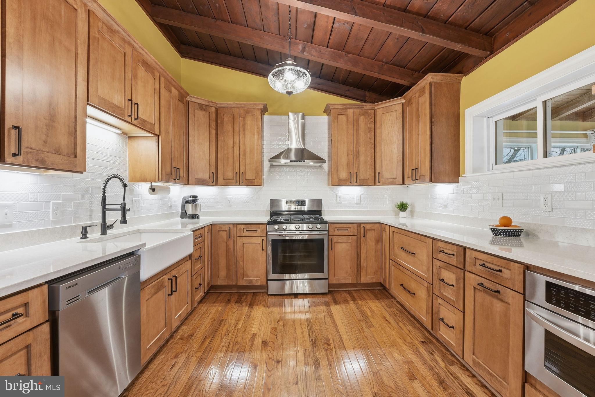 BEACON VILLAGE - Residential