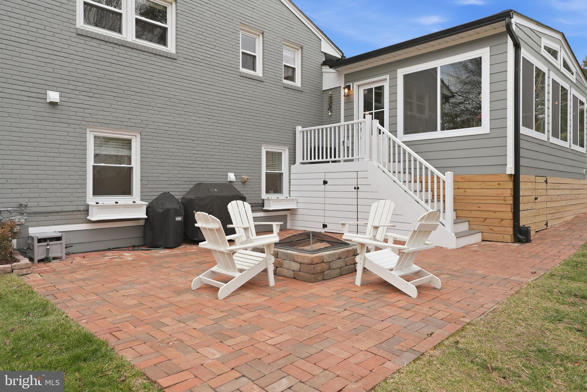 BEACON VILLAGE - Residential