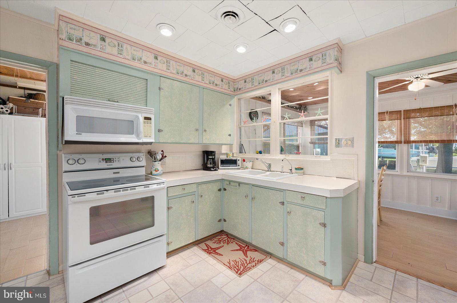 CAPE ISLE OF WIGHT - Residential