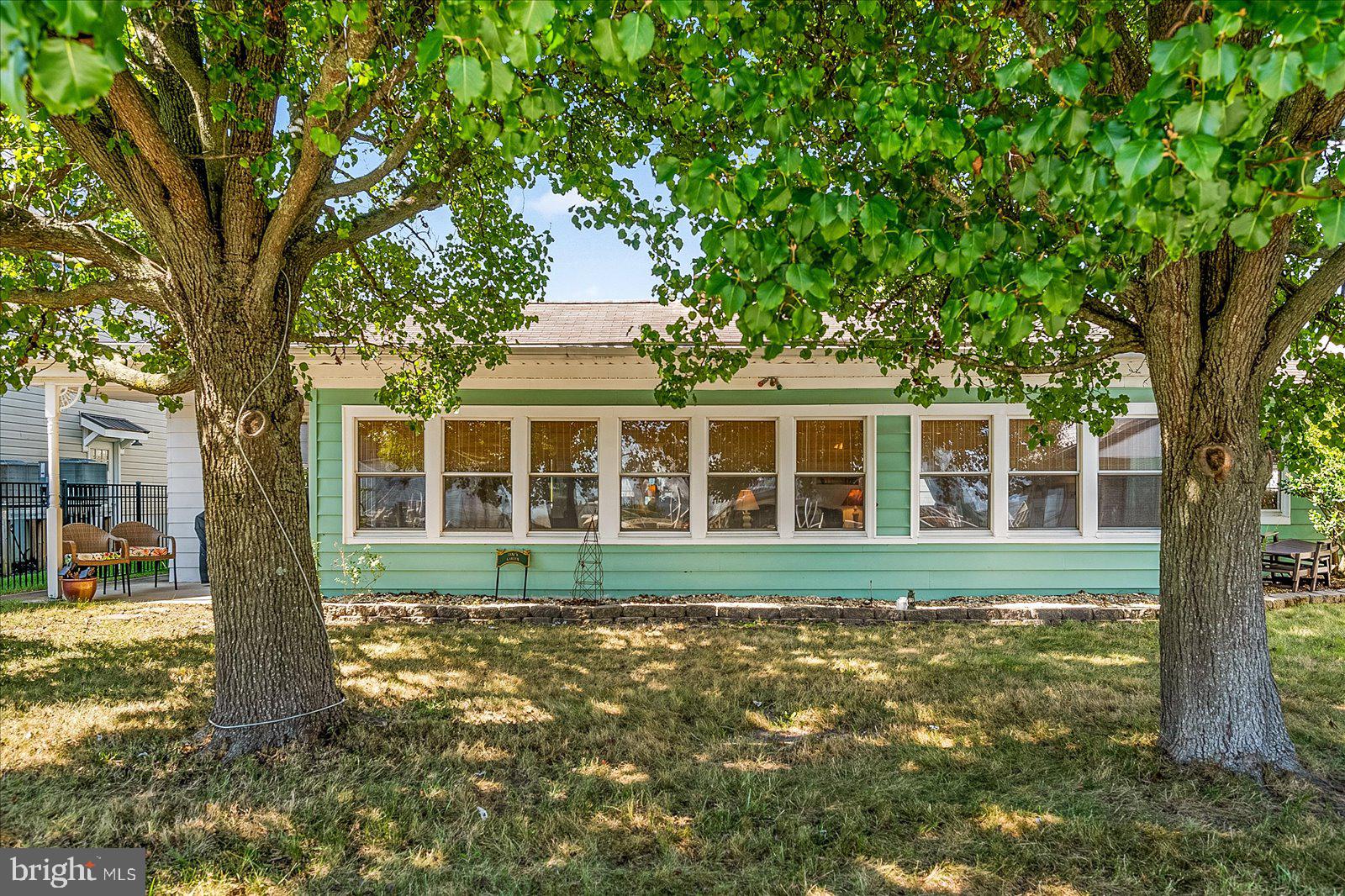 CAPE ISLE OF WIGHT - Residential