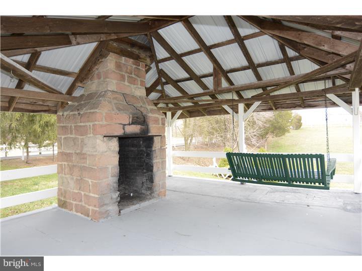 RABBIT RUN - Residential