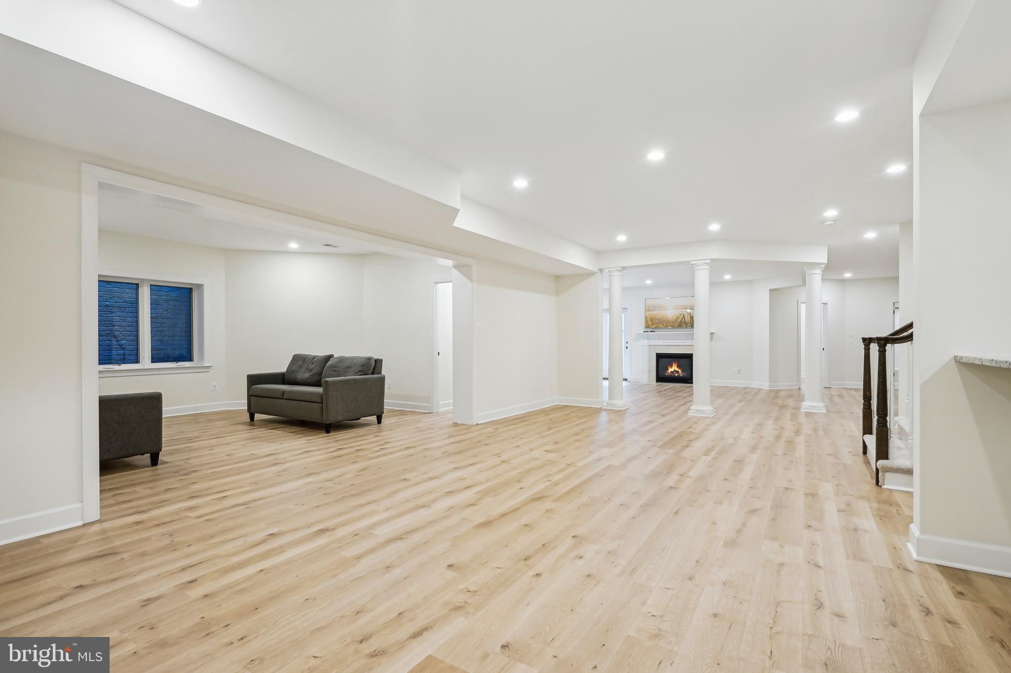 BROYHILL LANGLEY ESTATES - Residential