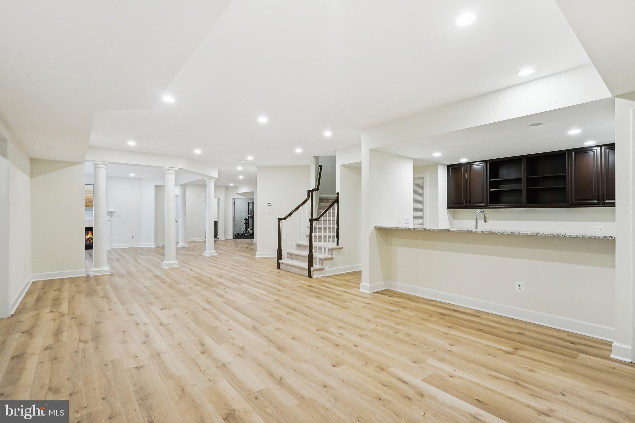 BROYHILL LANGLEY ESTATES - Residential