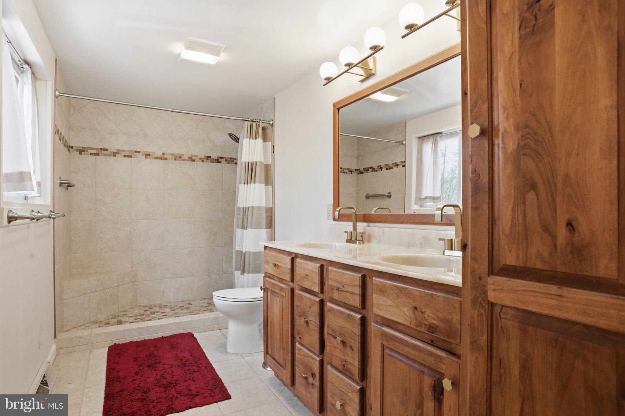 THE WOODS - Residential