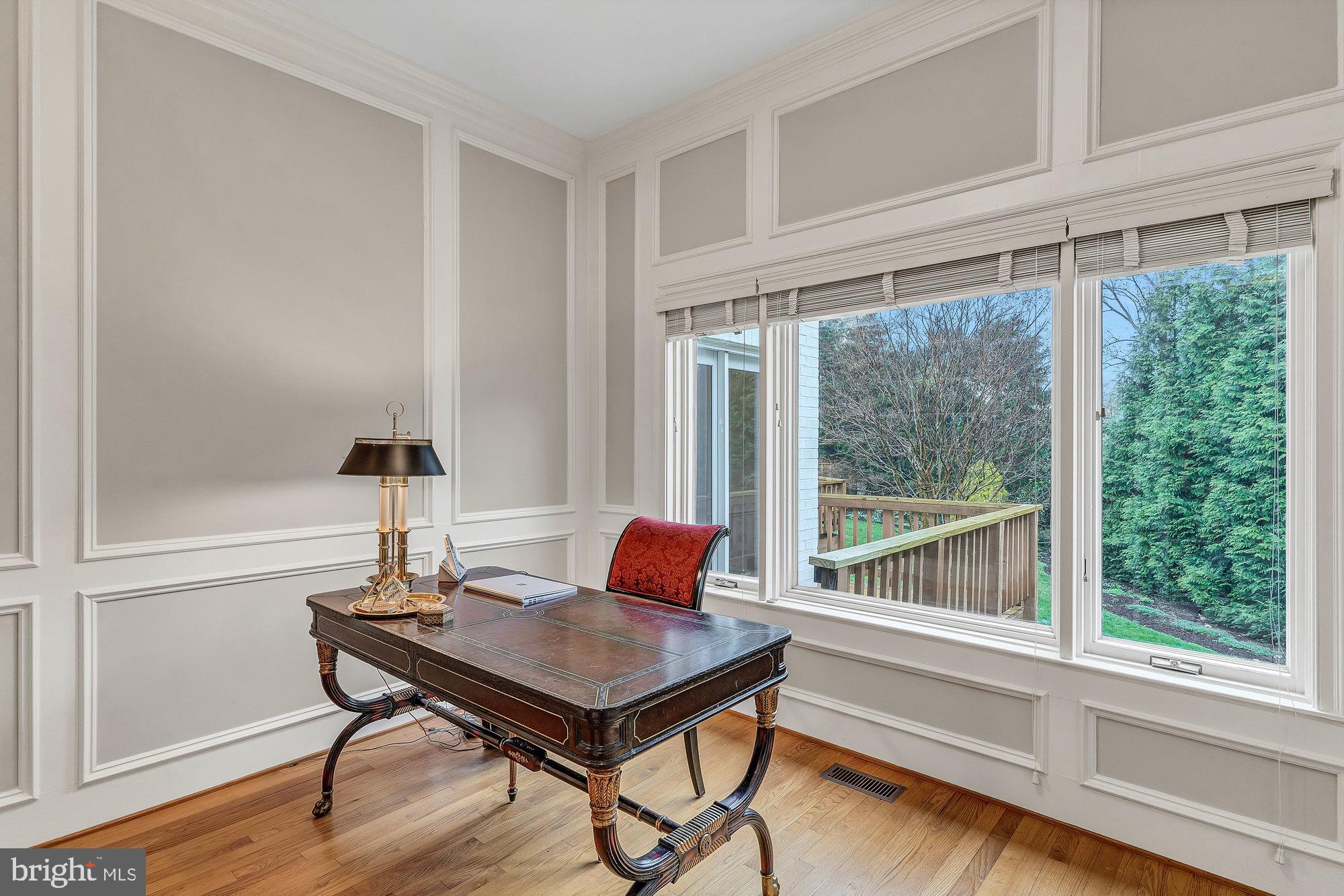 DOGWOOD KNOLLS - Residential