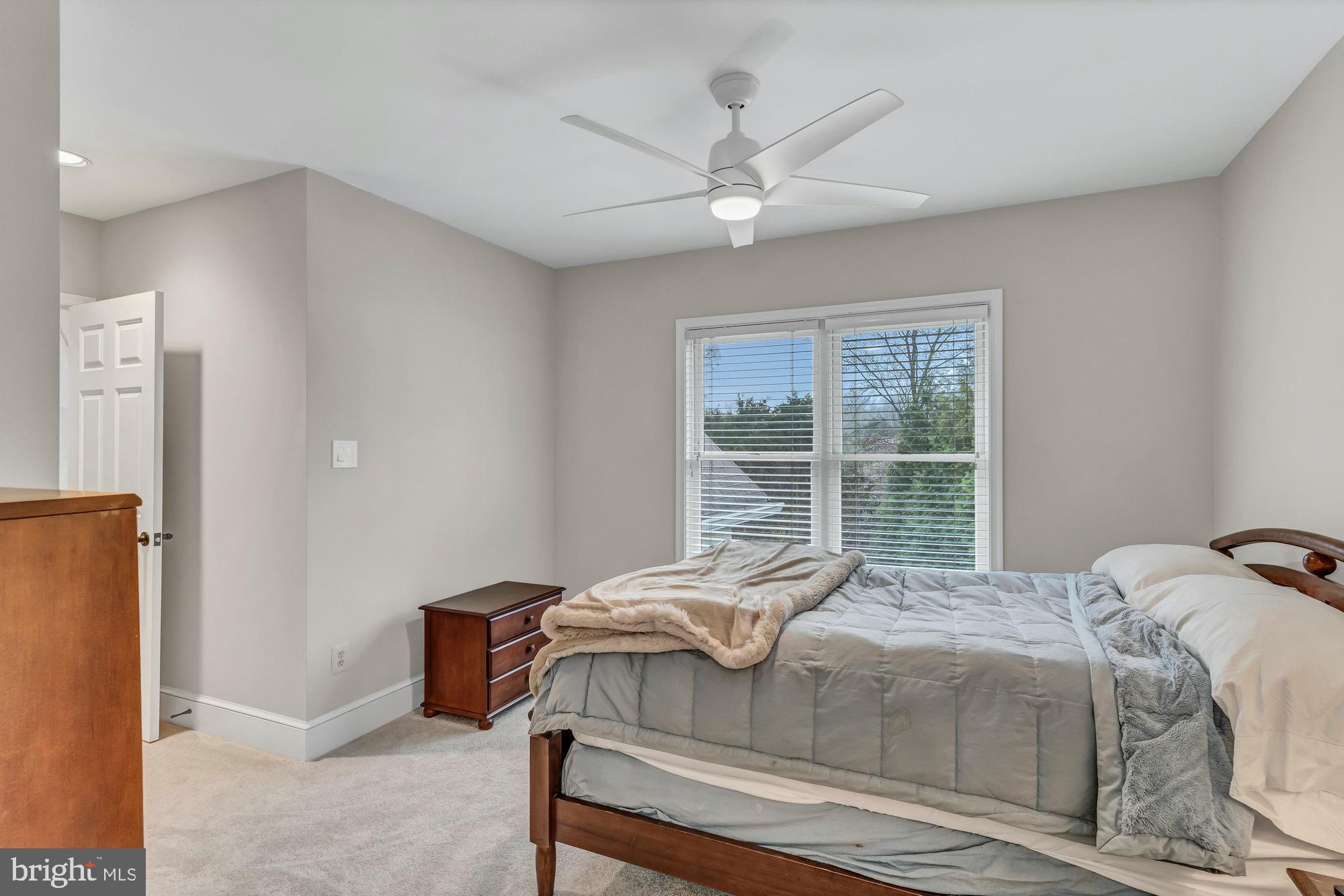 DOGWOOD KNOLLS - Residential