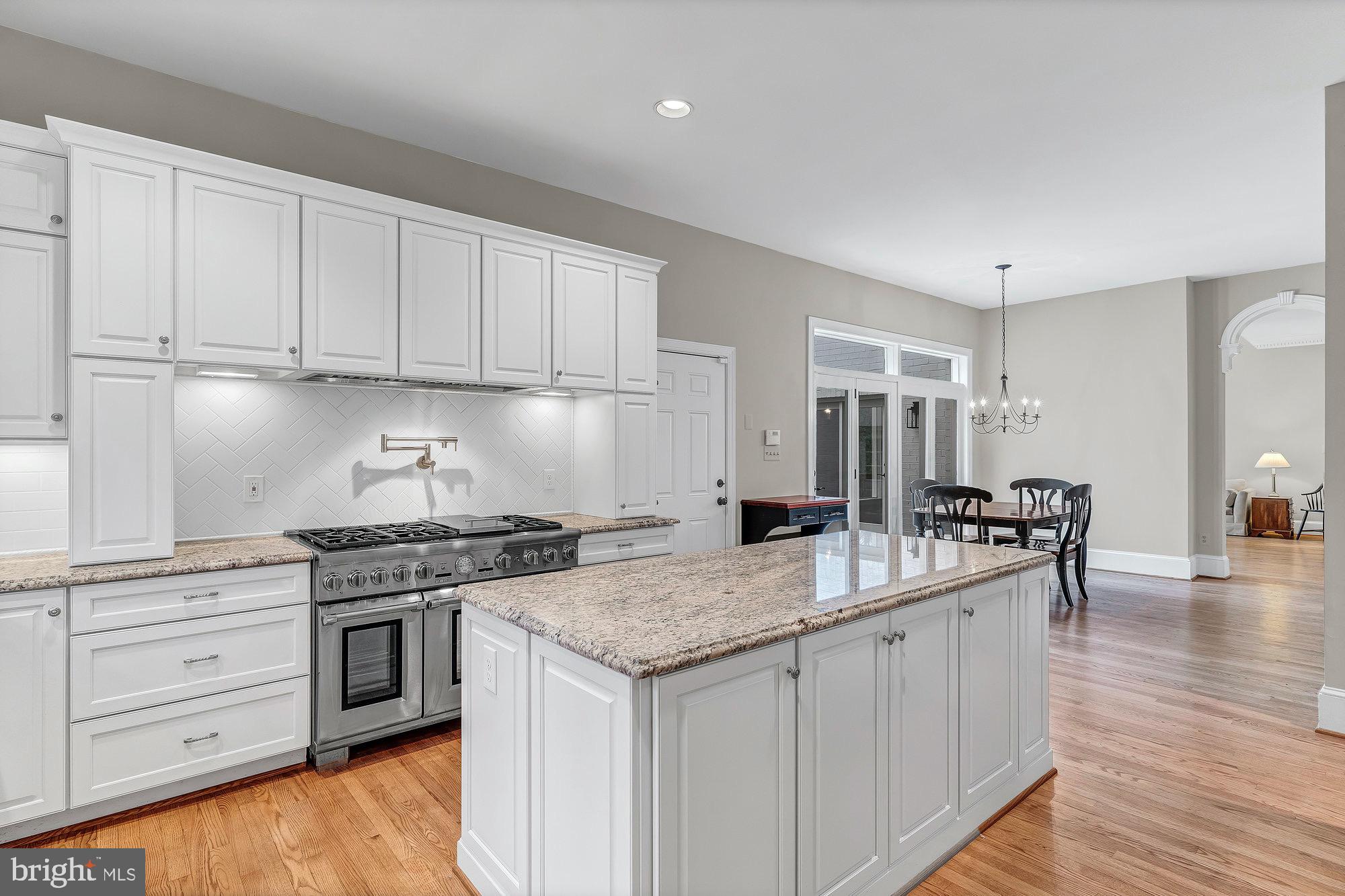 DOGWOOD KNOLLS - Residential