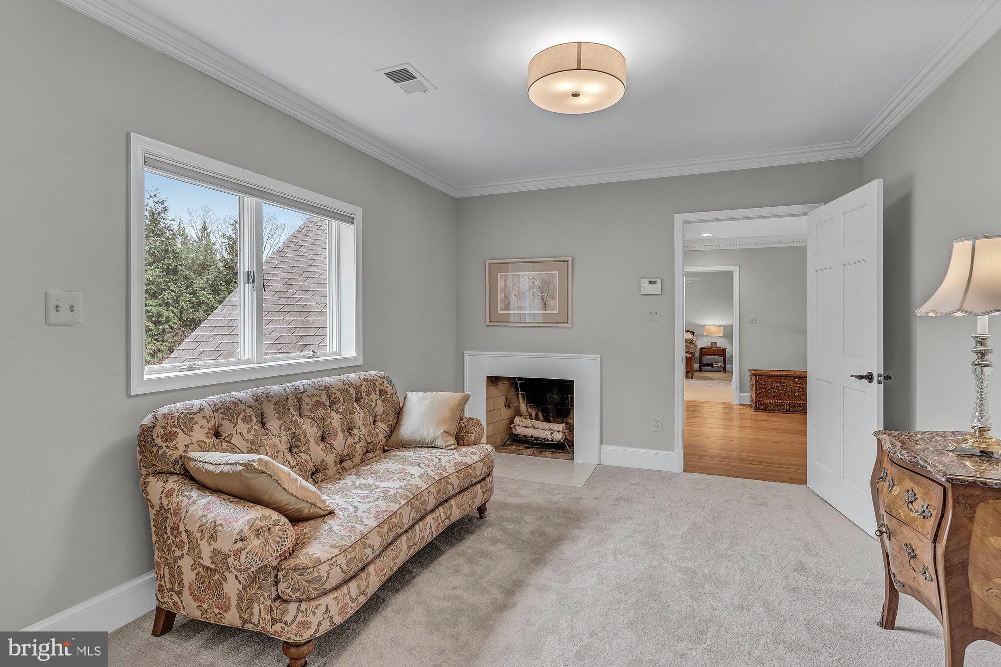 DOGWOOD KNOLLS - Residential