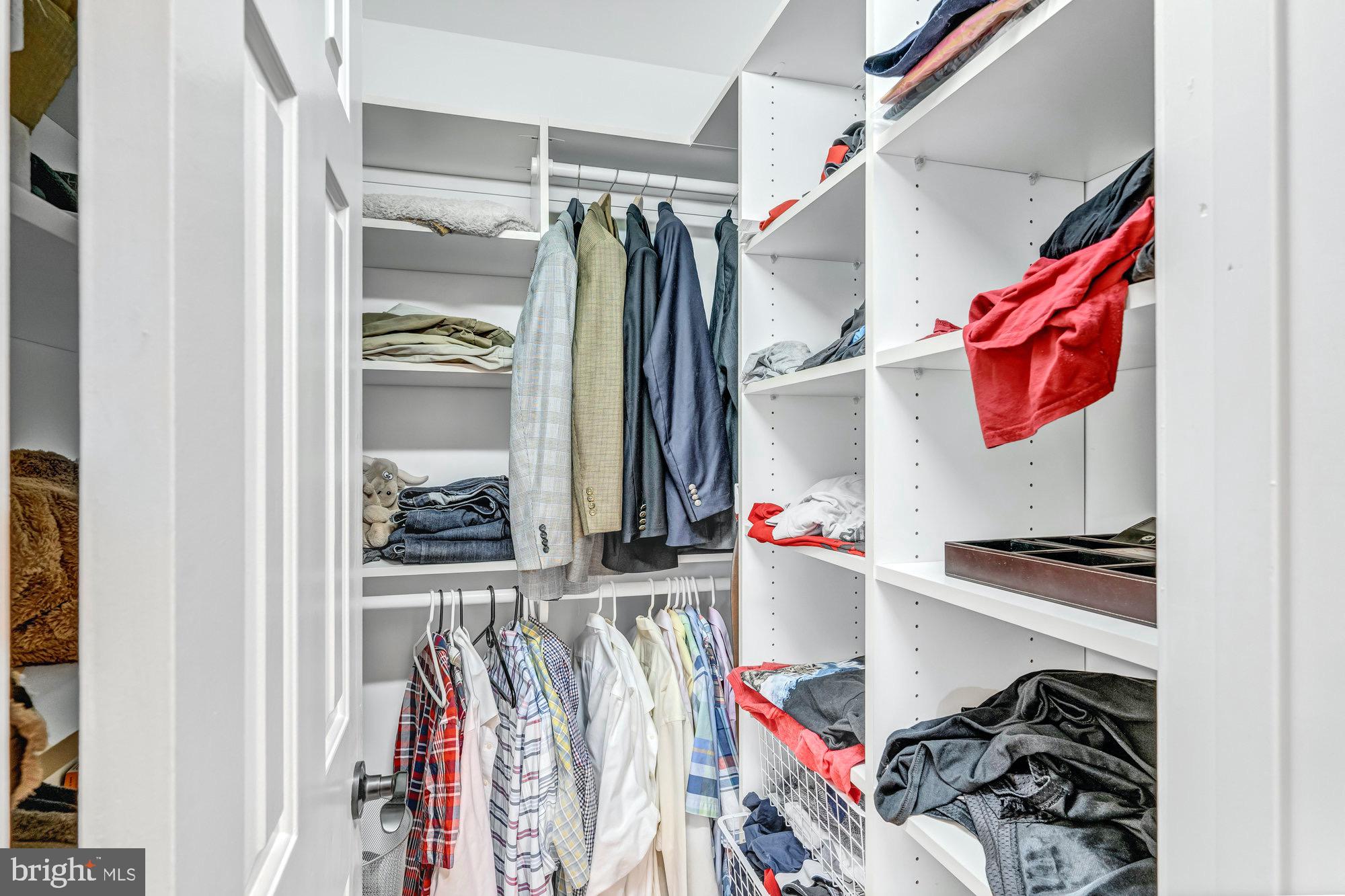 DOGWOOD KNOLLS - Residential