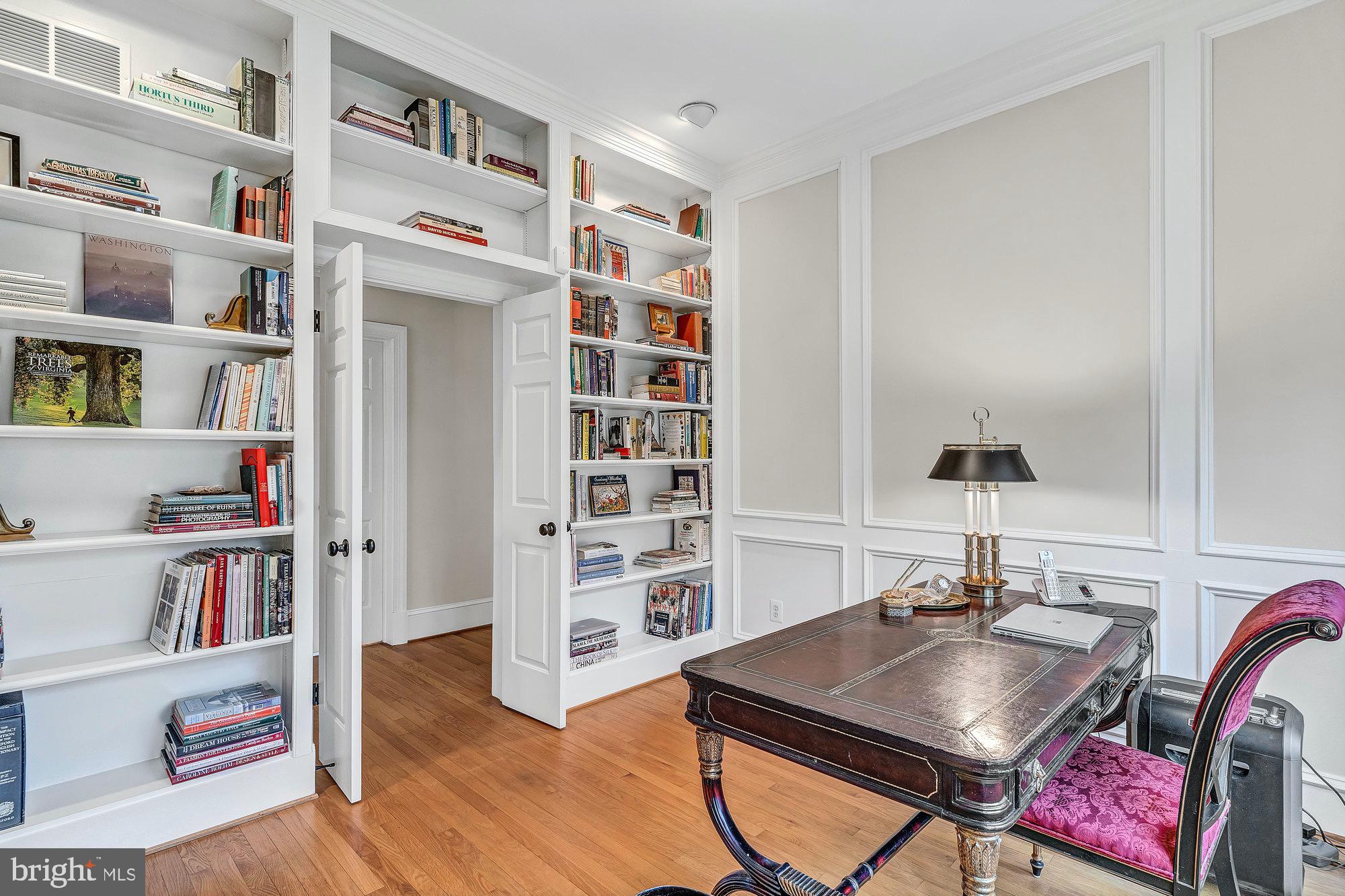 DOGWOOD KNOLLS - Residential