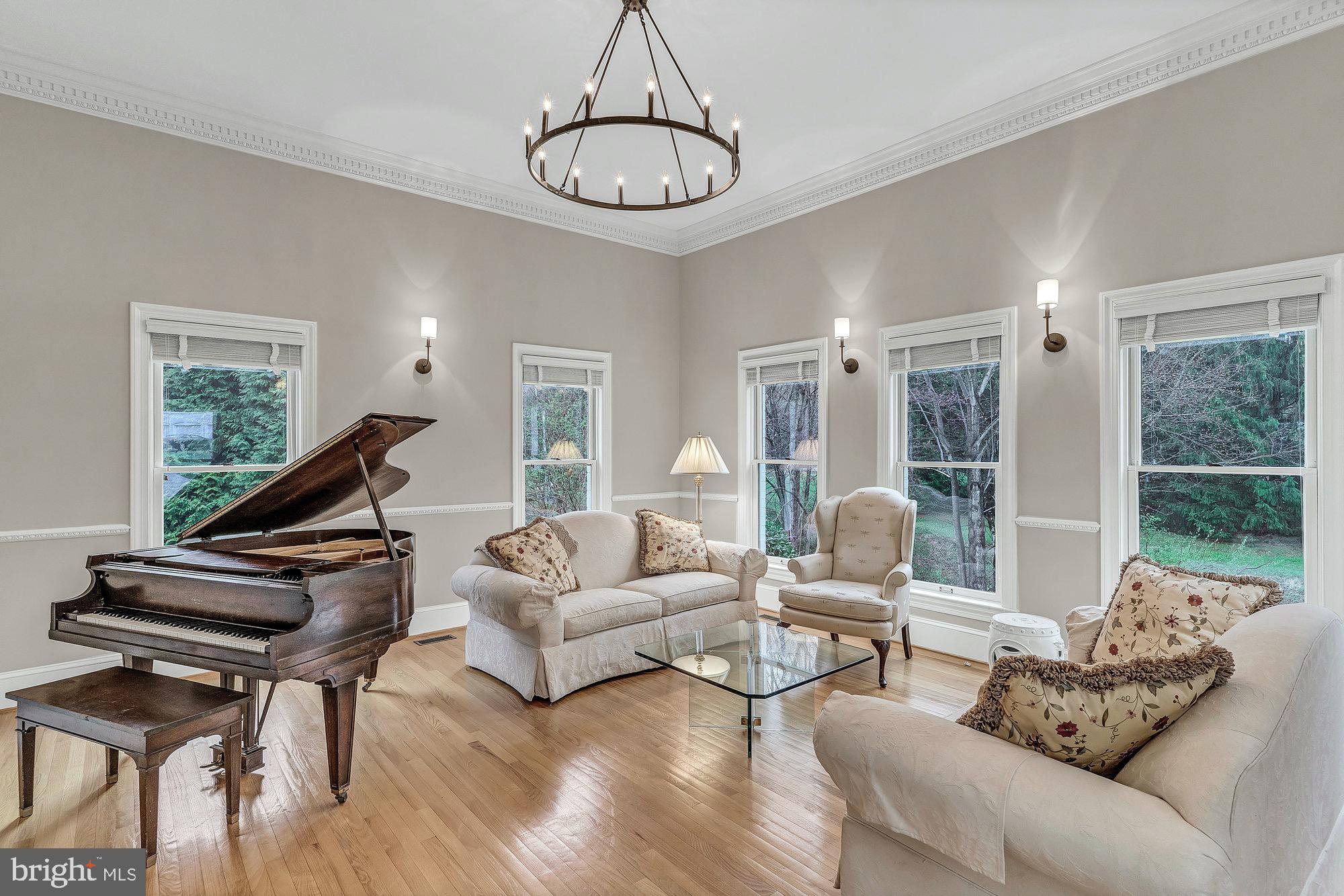 DOGWOOD KNOLLS - Residential