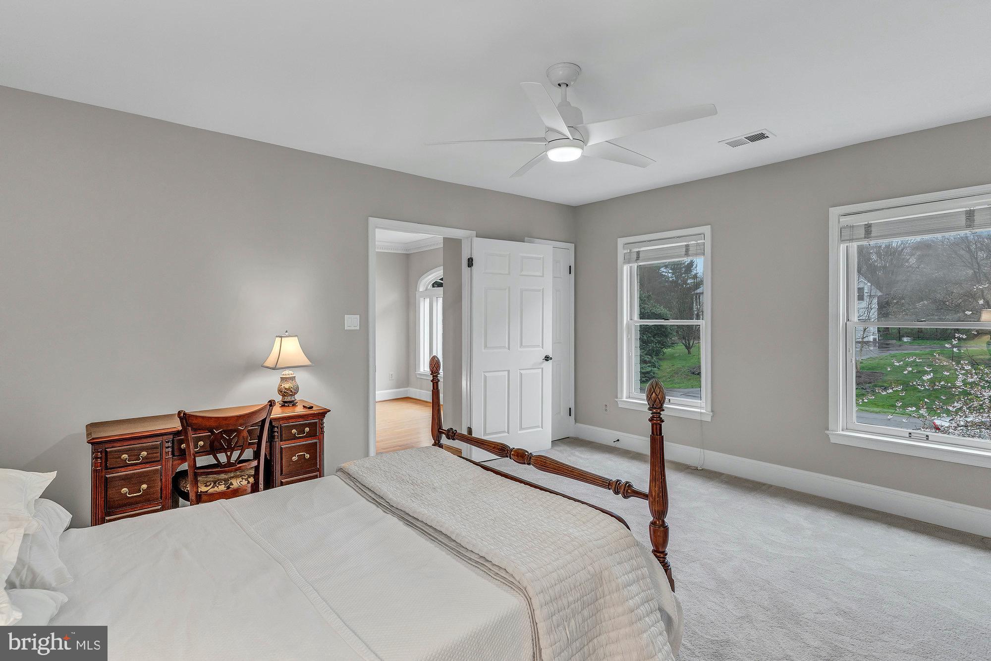 DOGWOOD KNOLLS - Residential