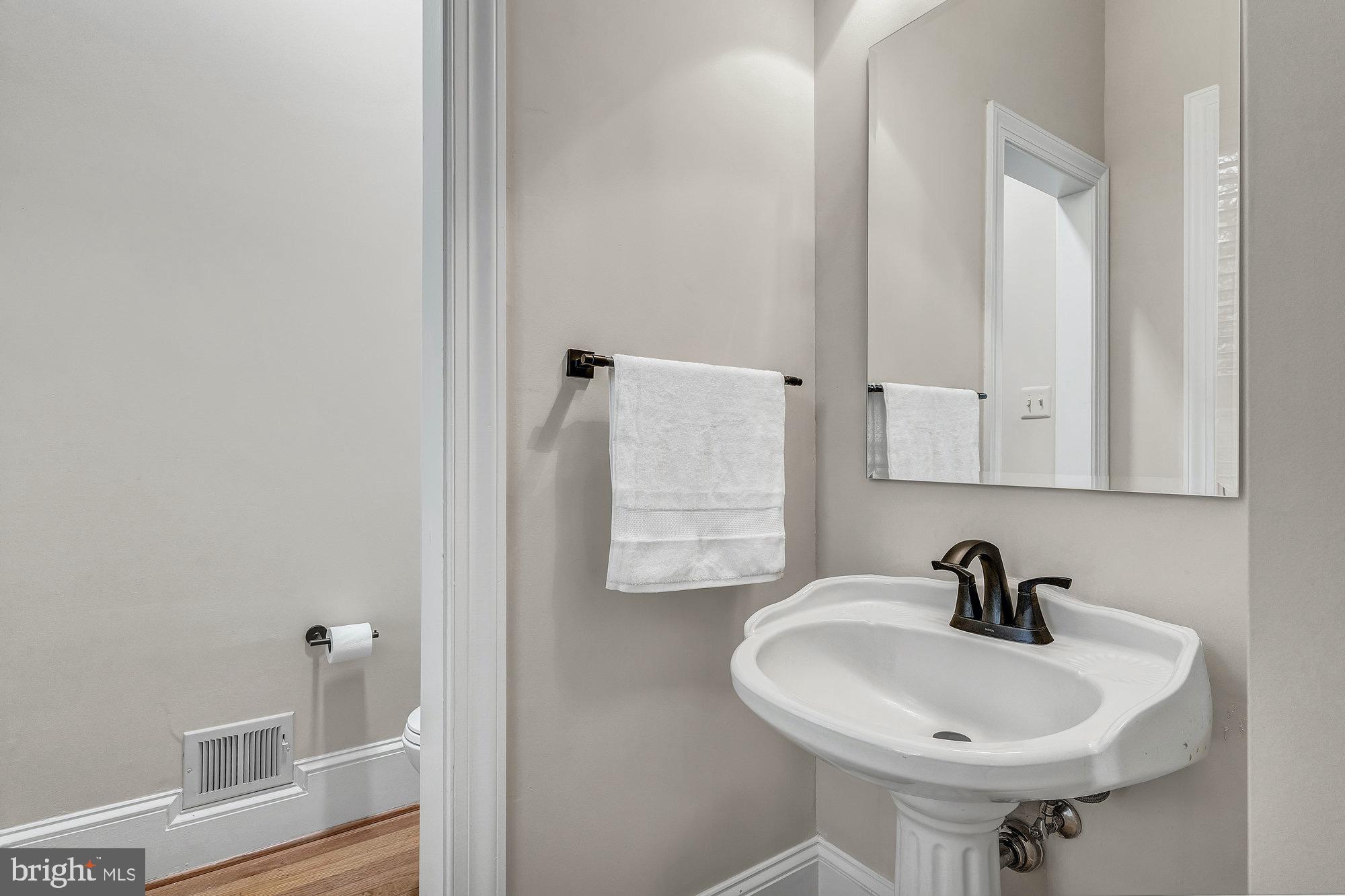 DOGWOOD KNOLLS - Residential