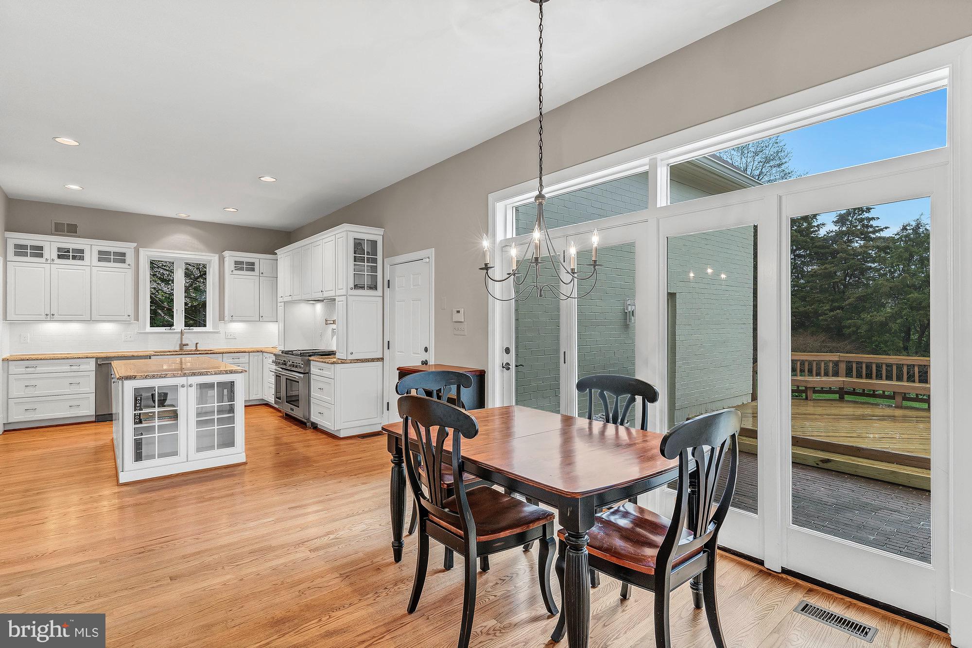 DOGWOOD KNOLLS - Residential