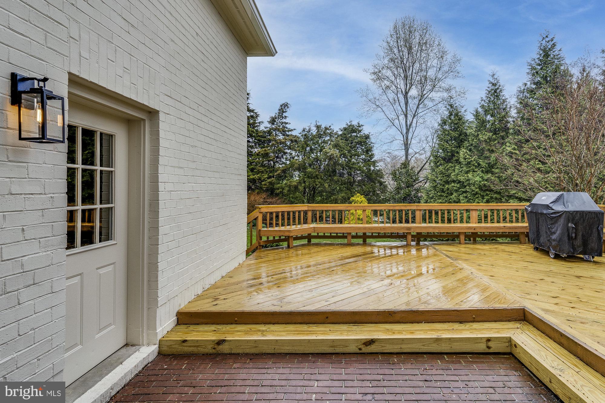 DOGWOOD KNOLLS - Residential