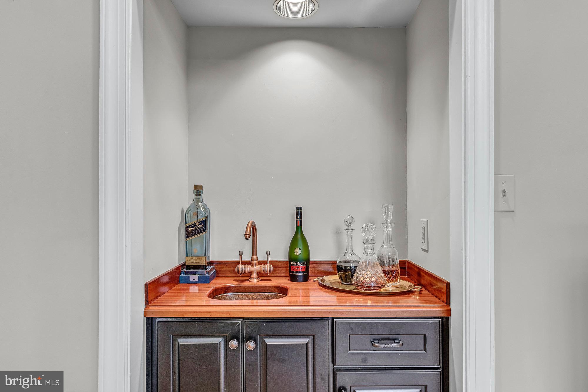 DOGWOOD KNOLLS - Residential