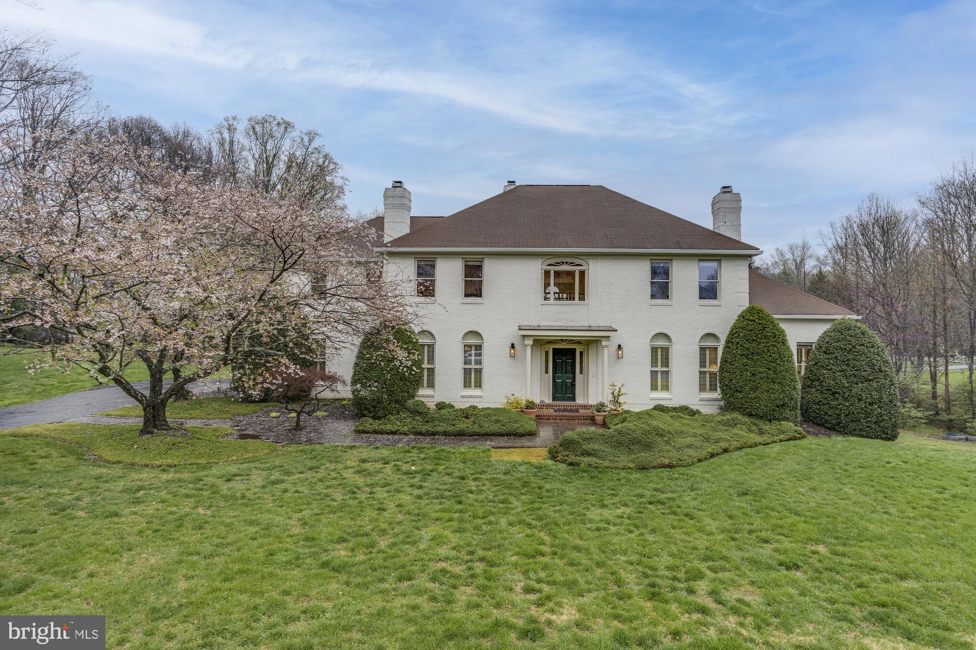 DOGWOOD KNOLLS - Residential