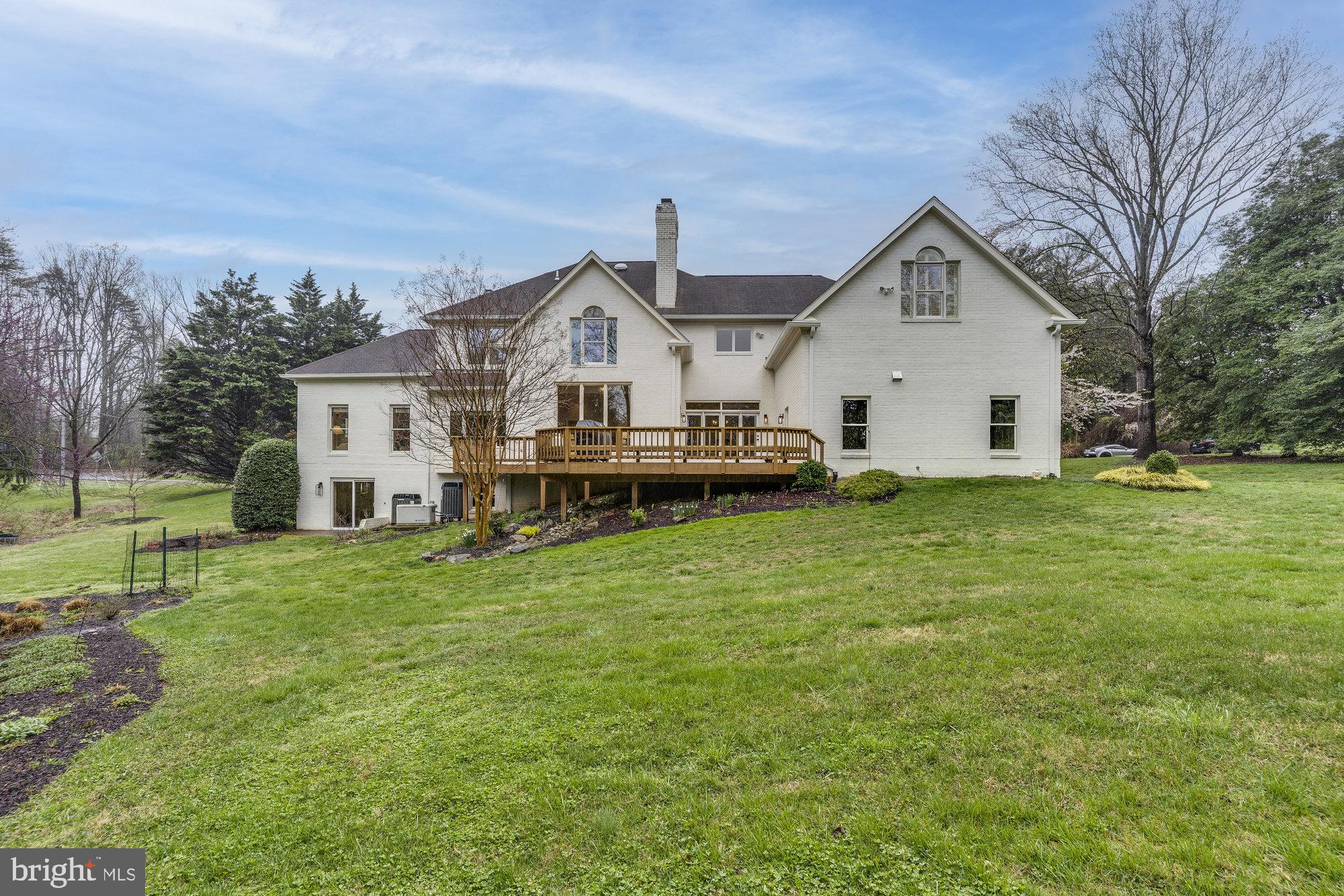 DOGWOOD KNOLLS - Residential