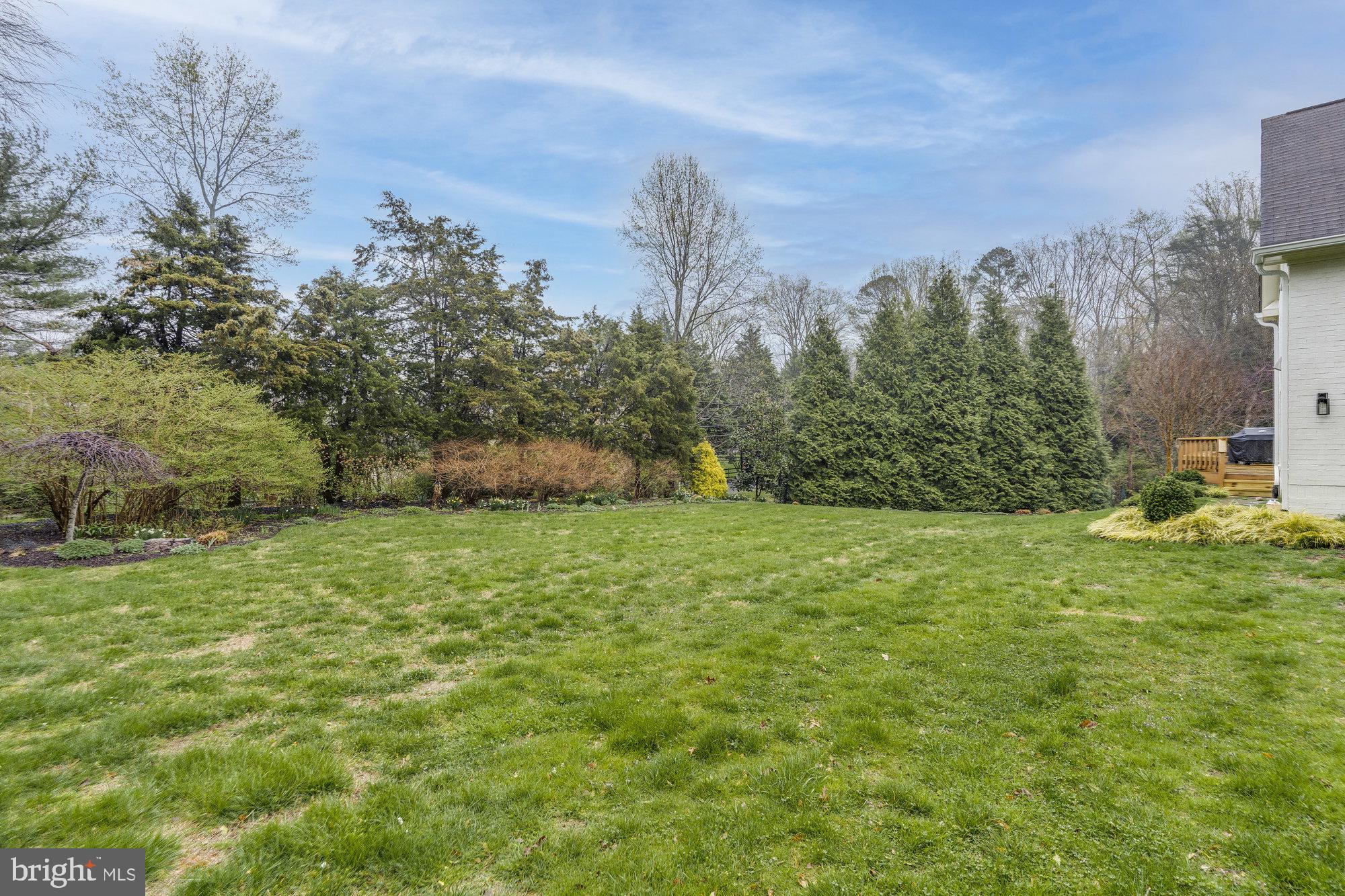 DOGWOOD KNOLLS - Residential