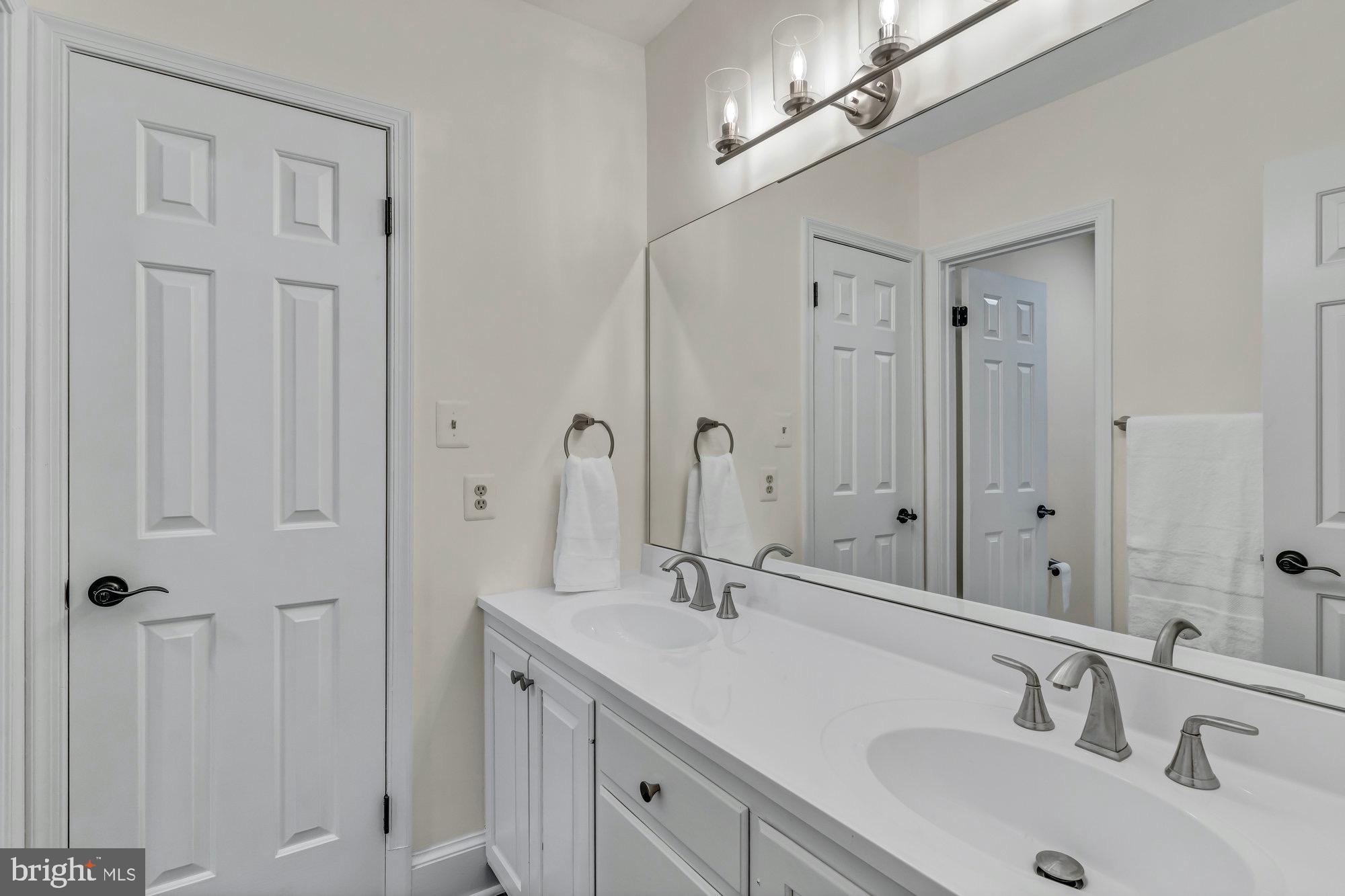 DOGWOOD KNOLLS - Residential