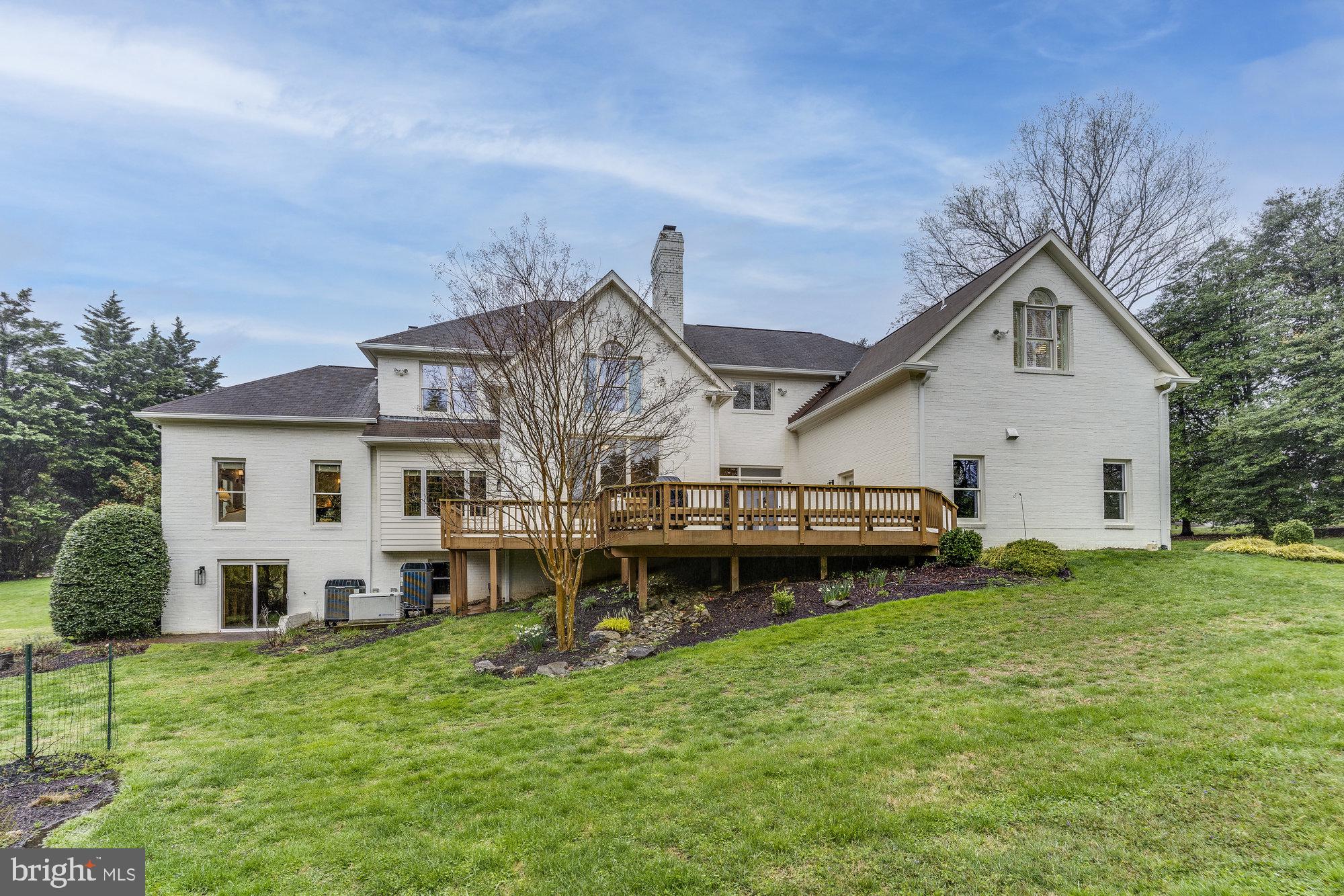 DOGWOOD KNOLLS - Residential