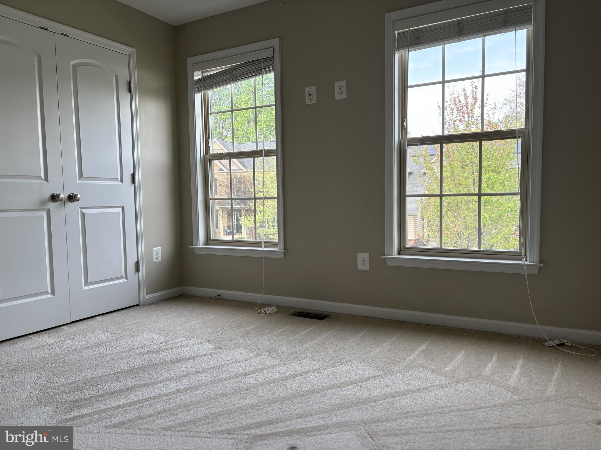 WOODMORE TOWNE CENTRE - Residential