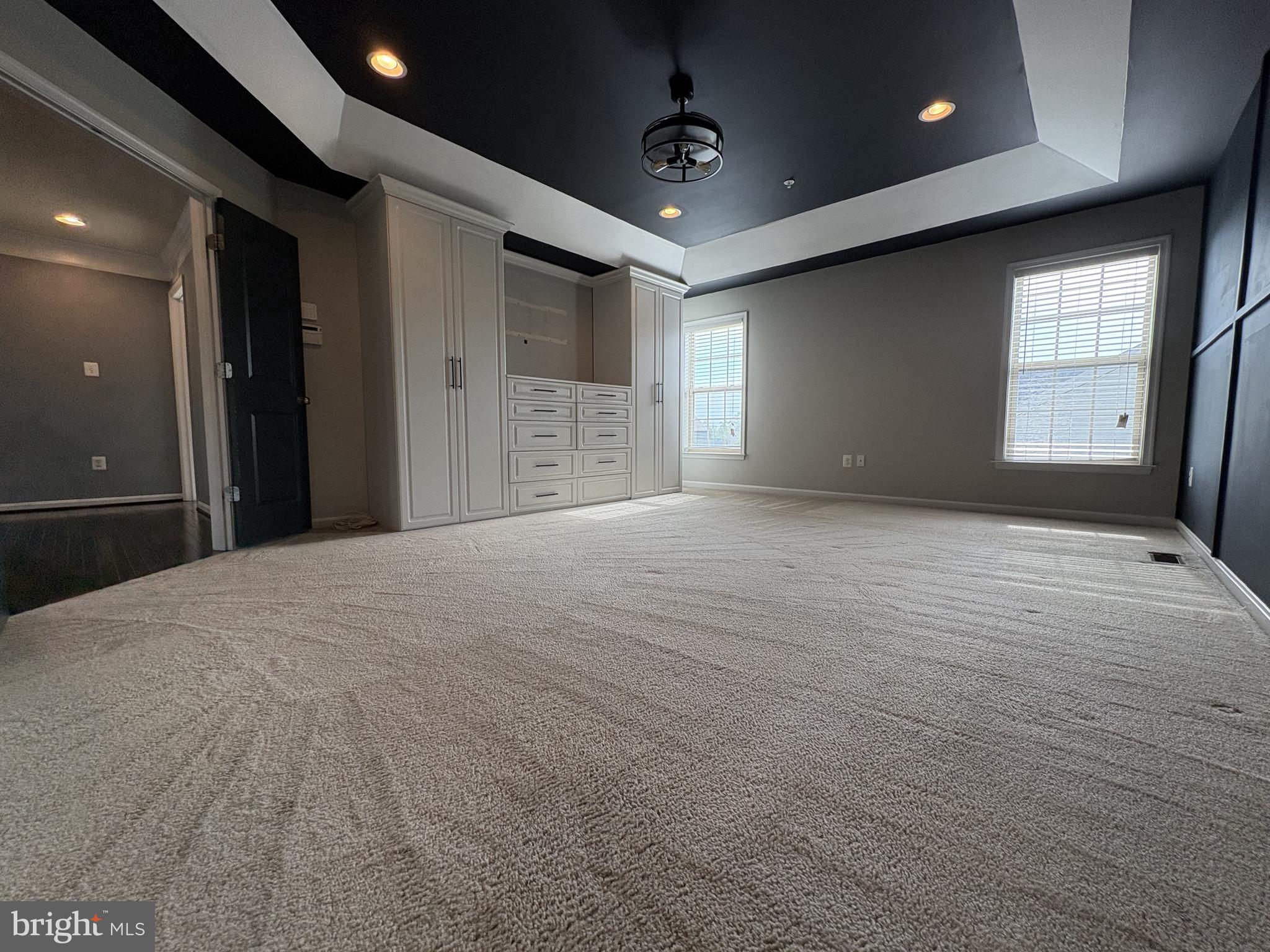 WOODMORE TOWNE CENTRE - Residential