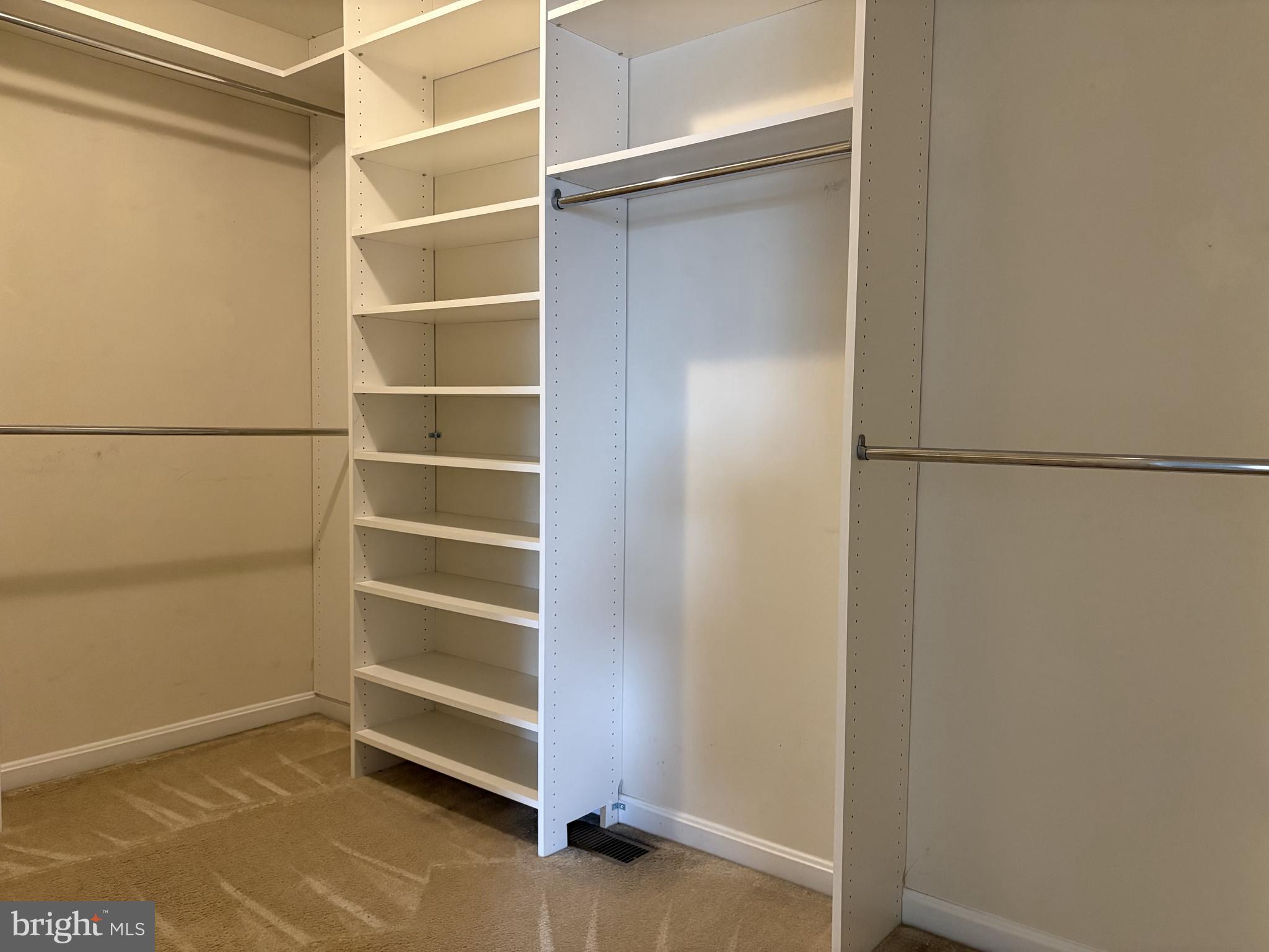 WOODMORE TOWNE CENTRE - Residential