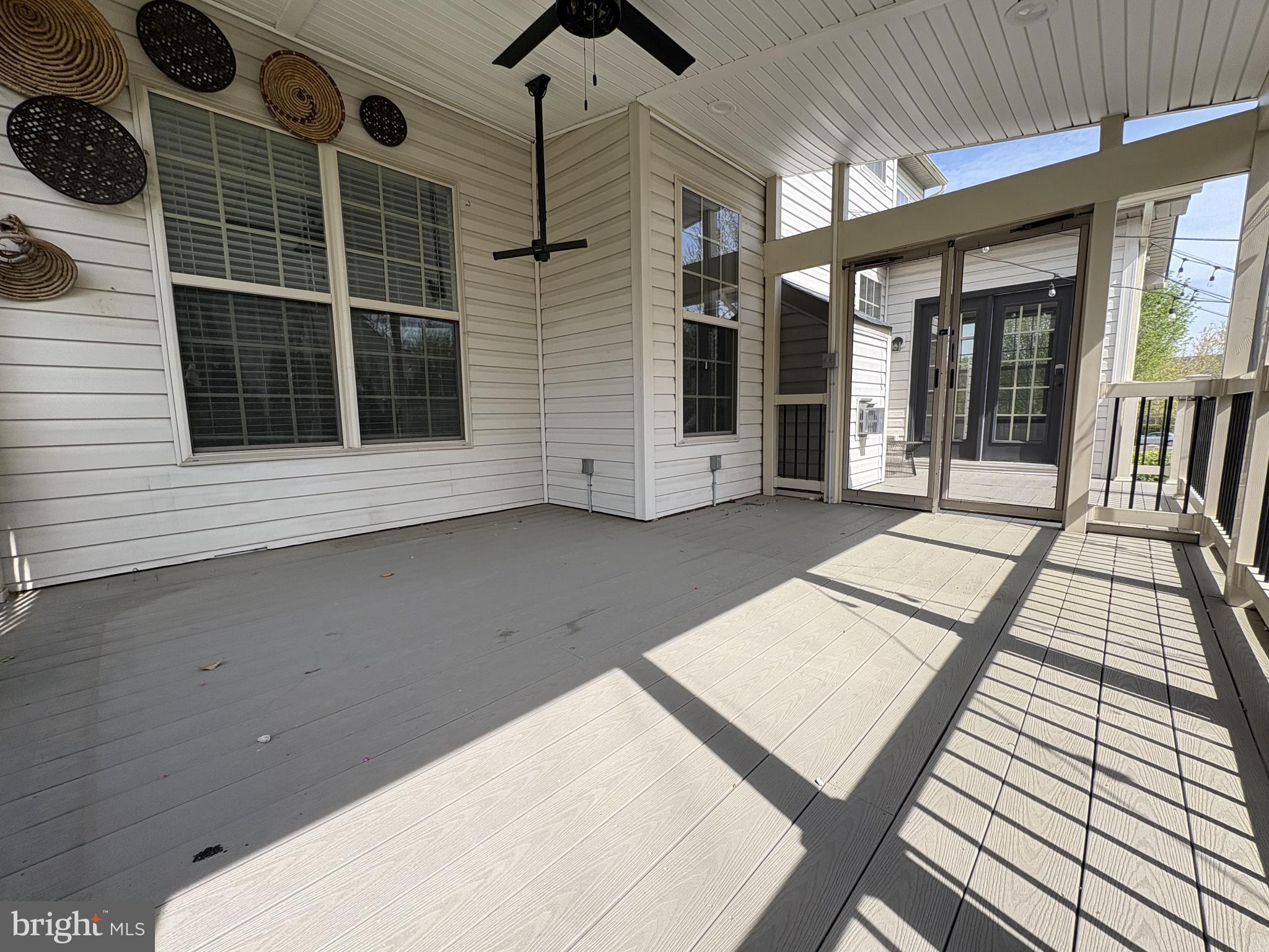 WOODMORE TOWNE CENTRE - Residential