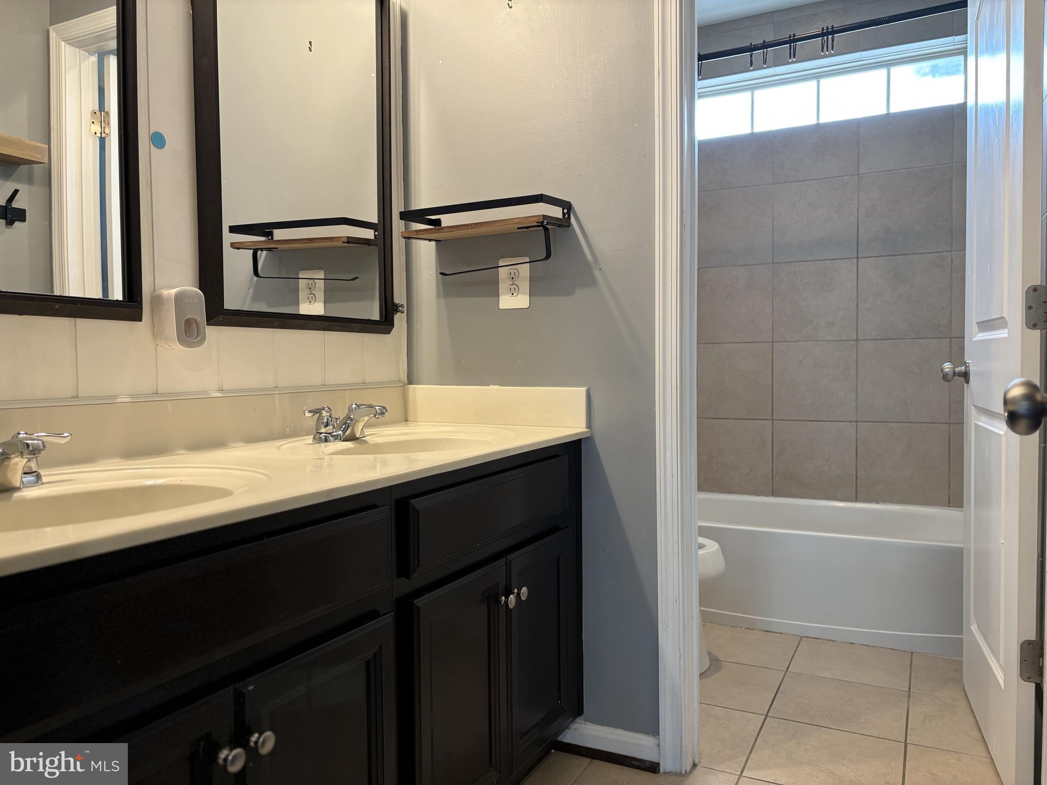 WOODMORE TOWNE CENTRE - Residential