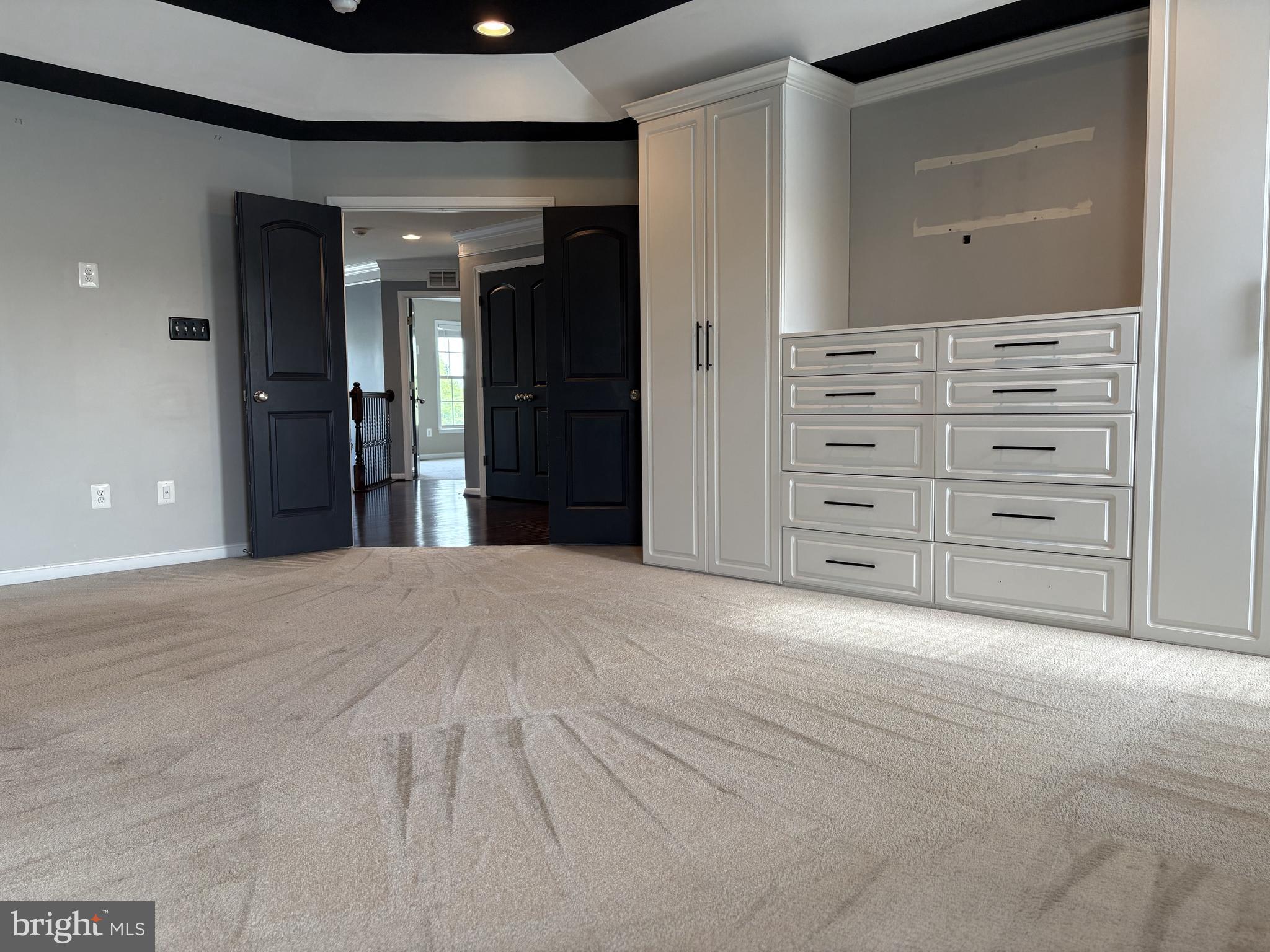 WOODMORE TOWNE CENTRE - Residential