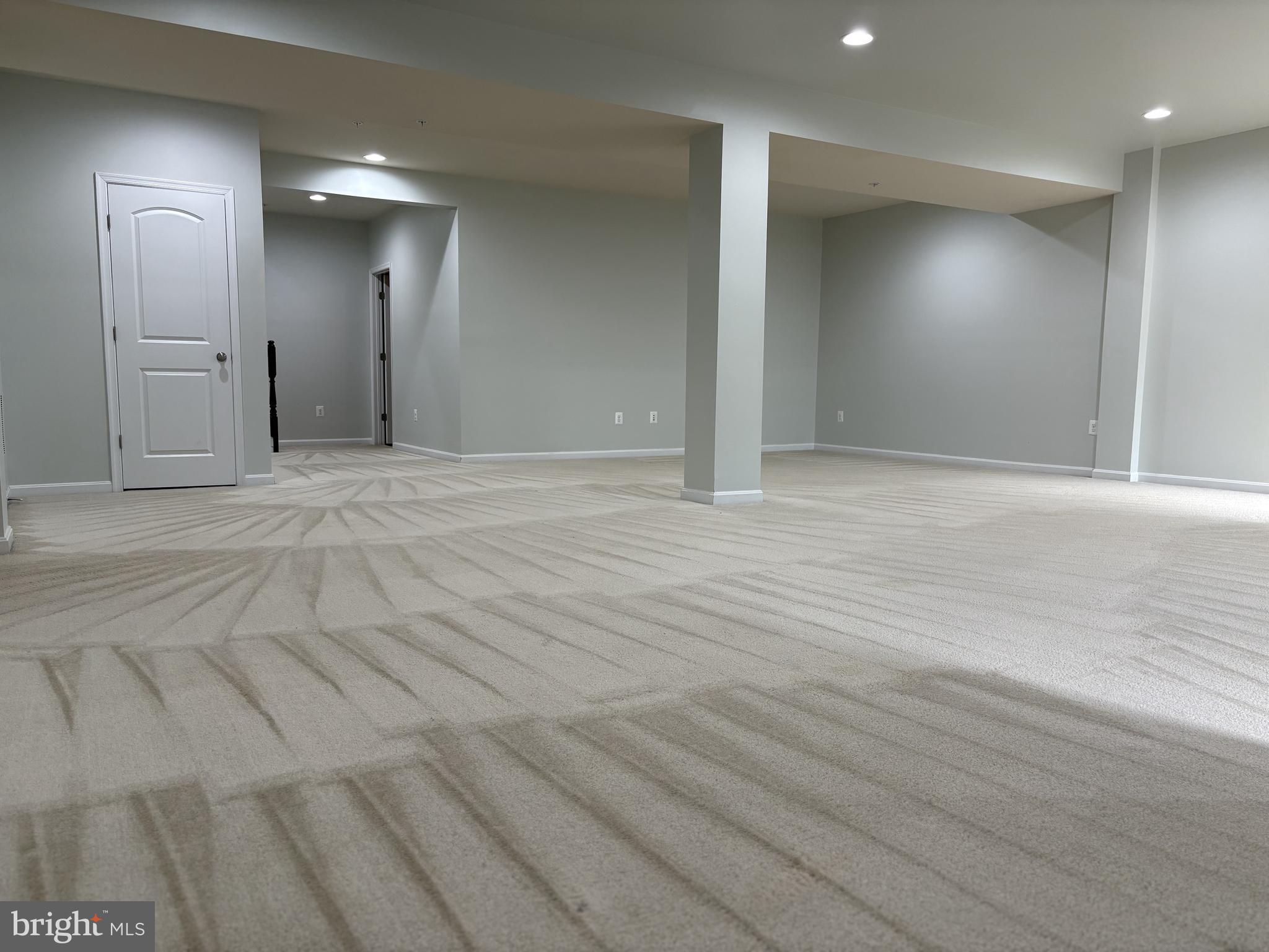 WOODMORE TOWNE CENTRE - Residential