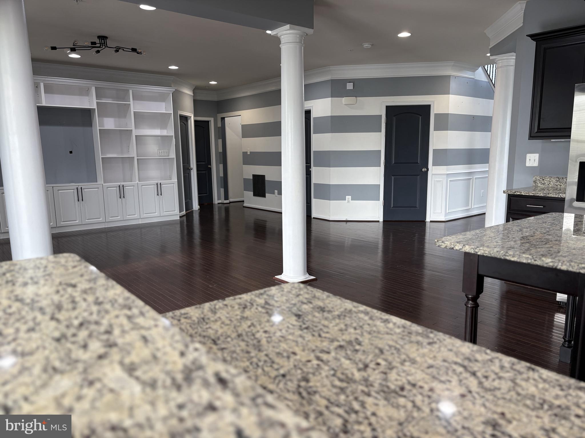 WOODMORE TOWNE CENTRE - Residential