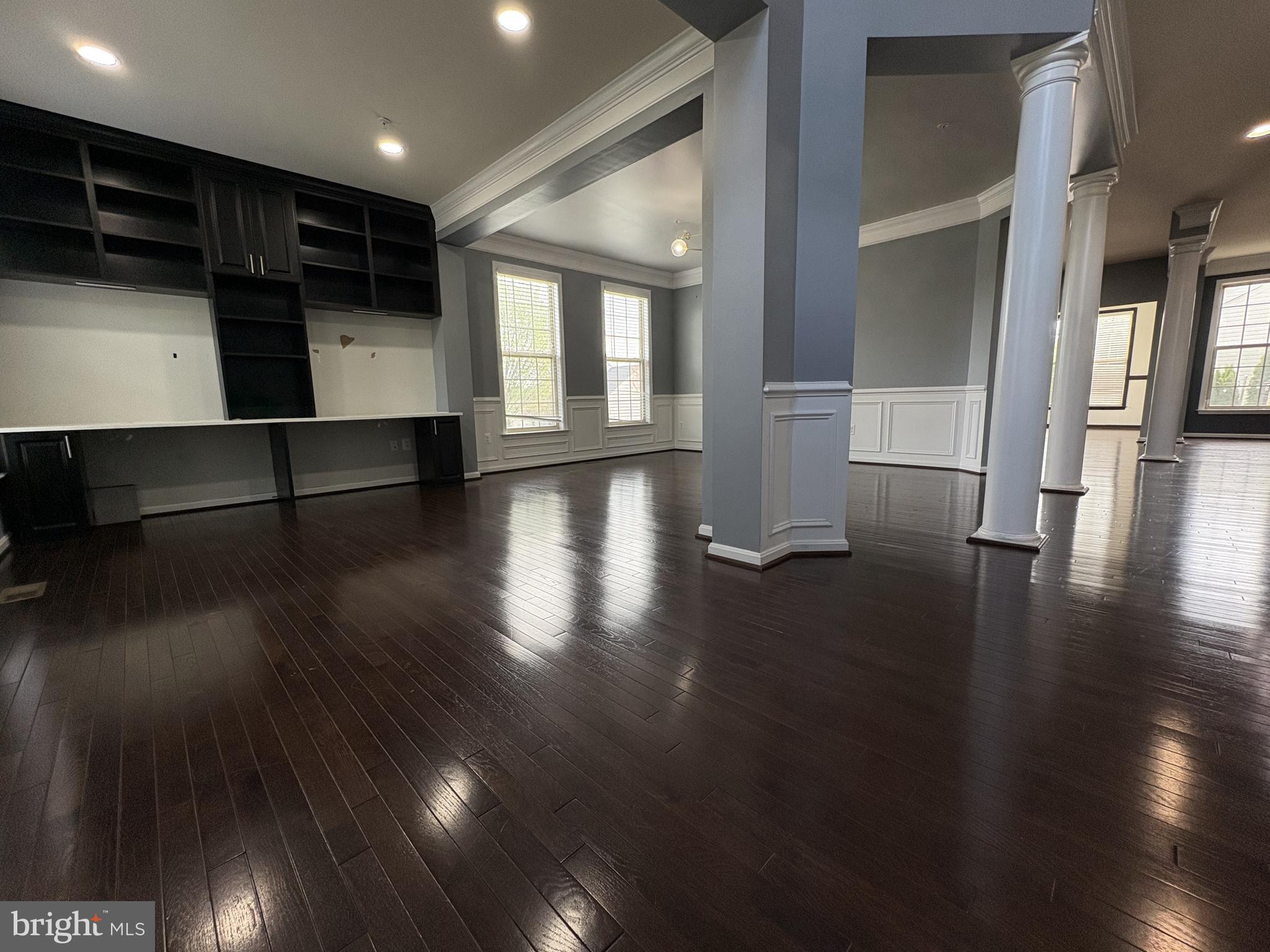 WOODMORE TOWNE CENTRE - Residential