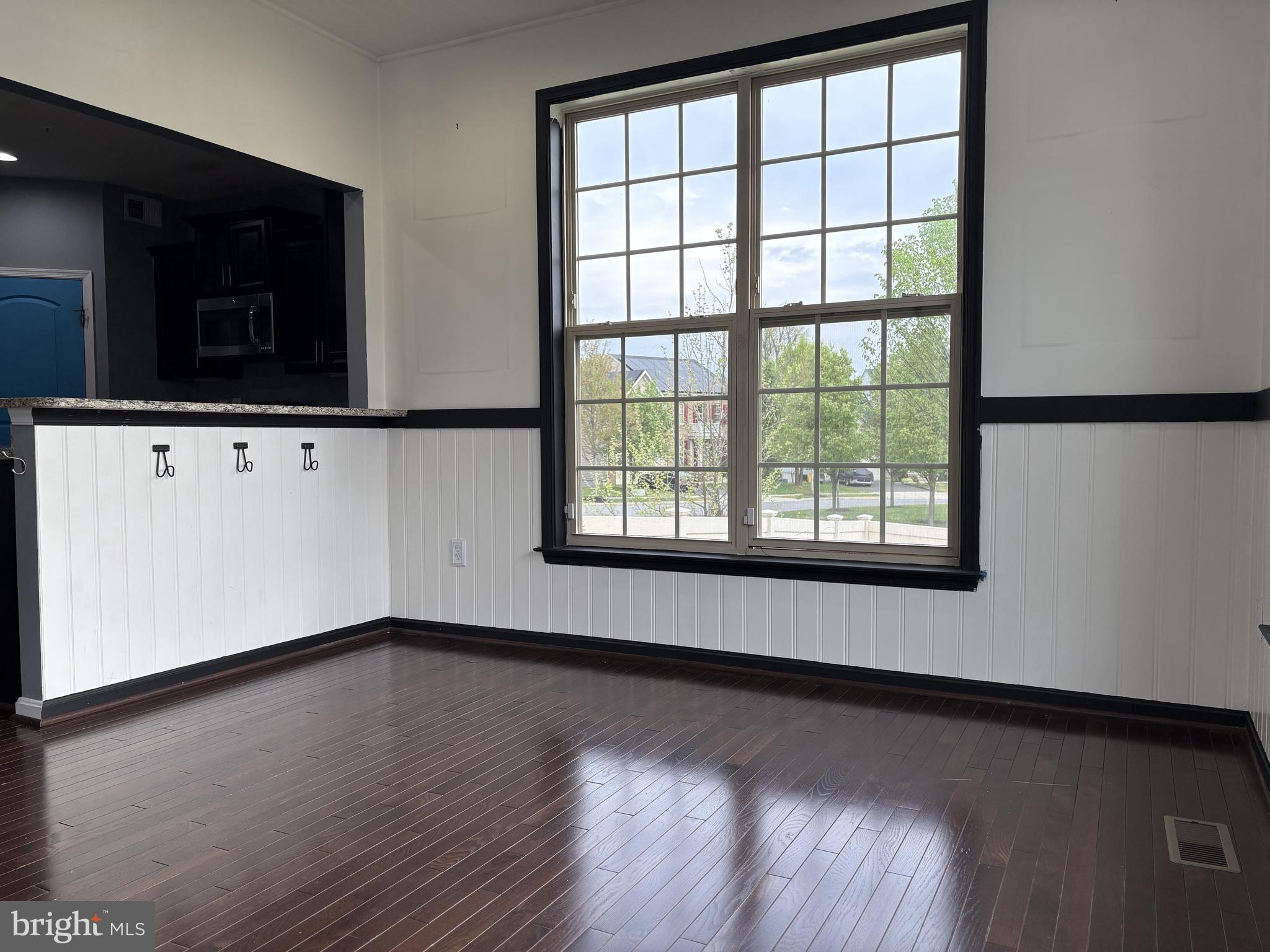 WOODMORE TOWNE CENTRE - Residential