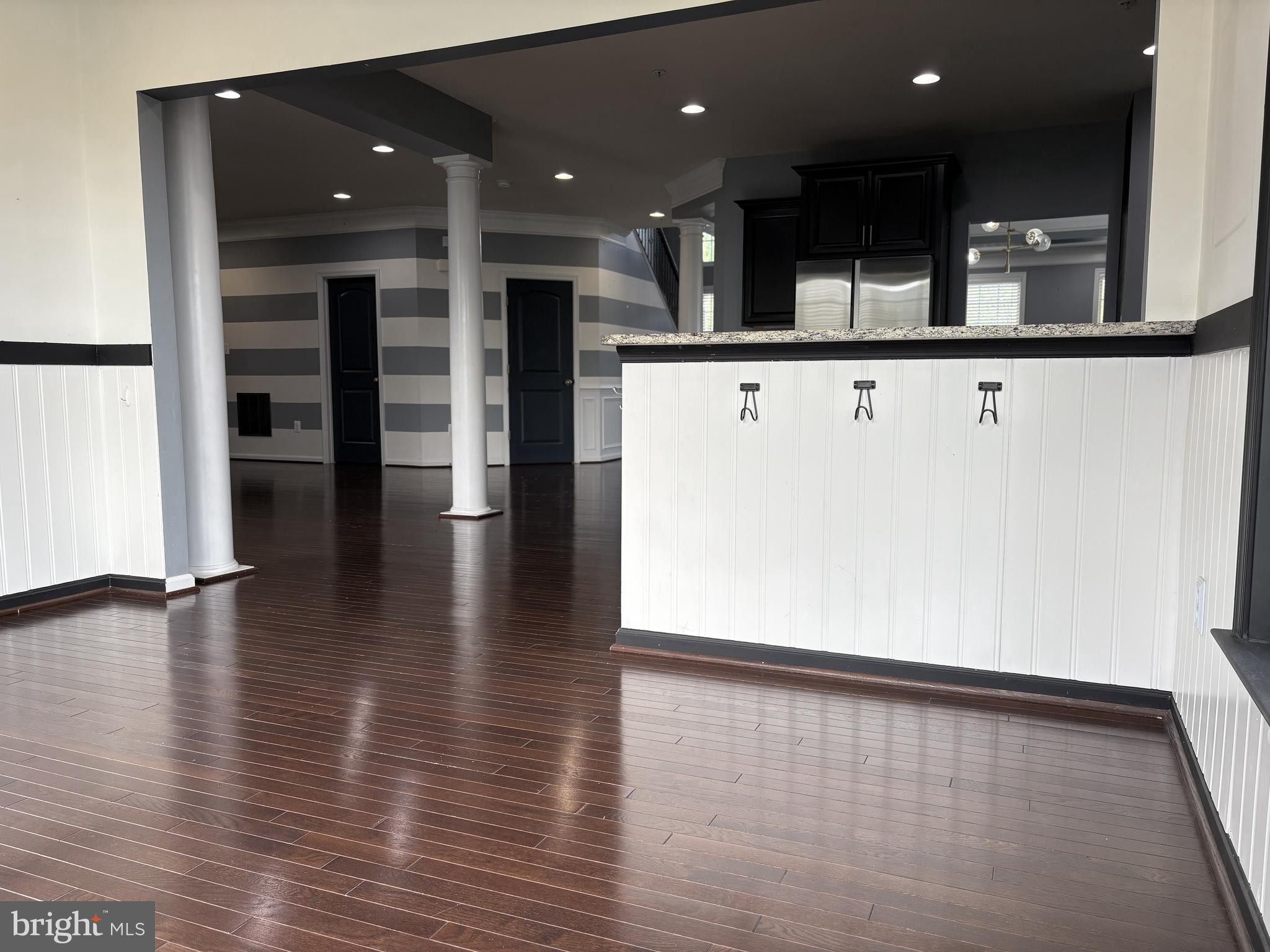 WOODMORE TOWNE CENTRE - Residential