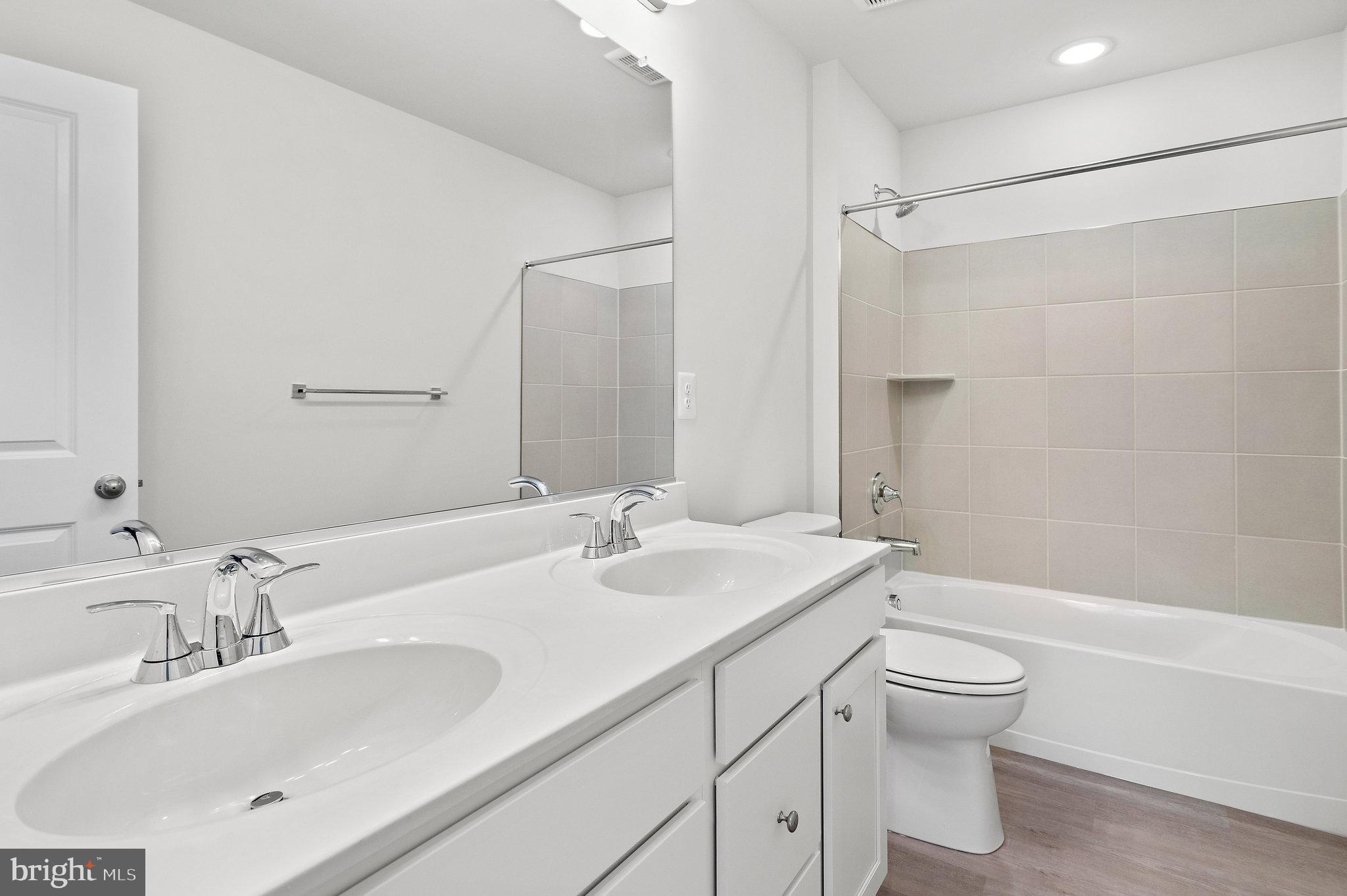 GRACE MEADOWS - Residential