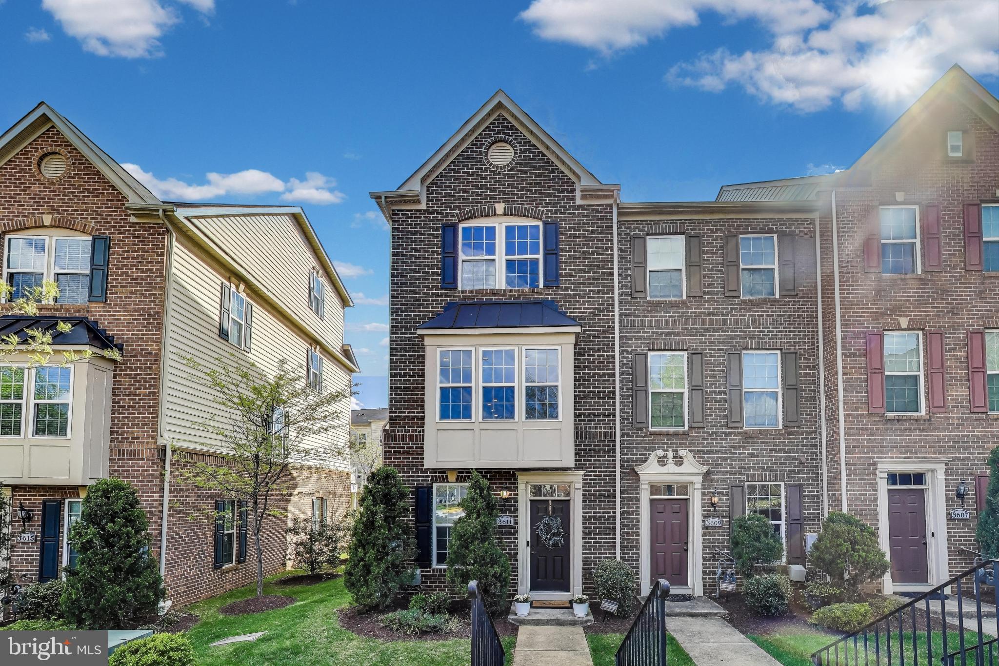 DAKOTA CROSSING - Residential