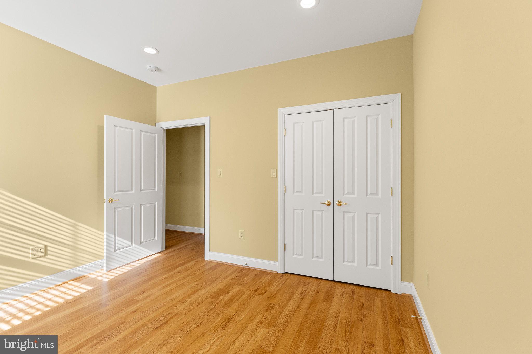 HISEY PARK - Residential