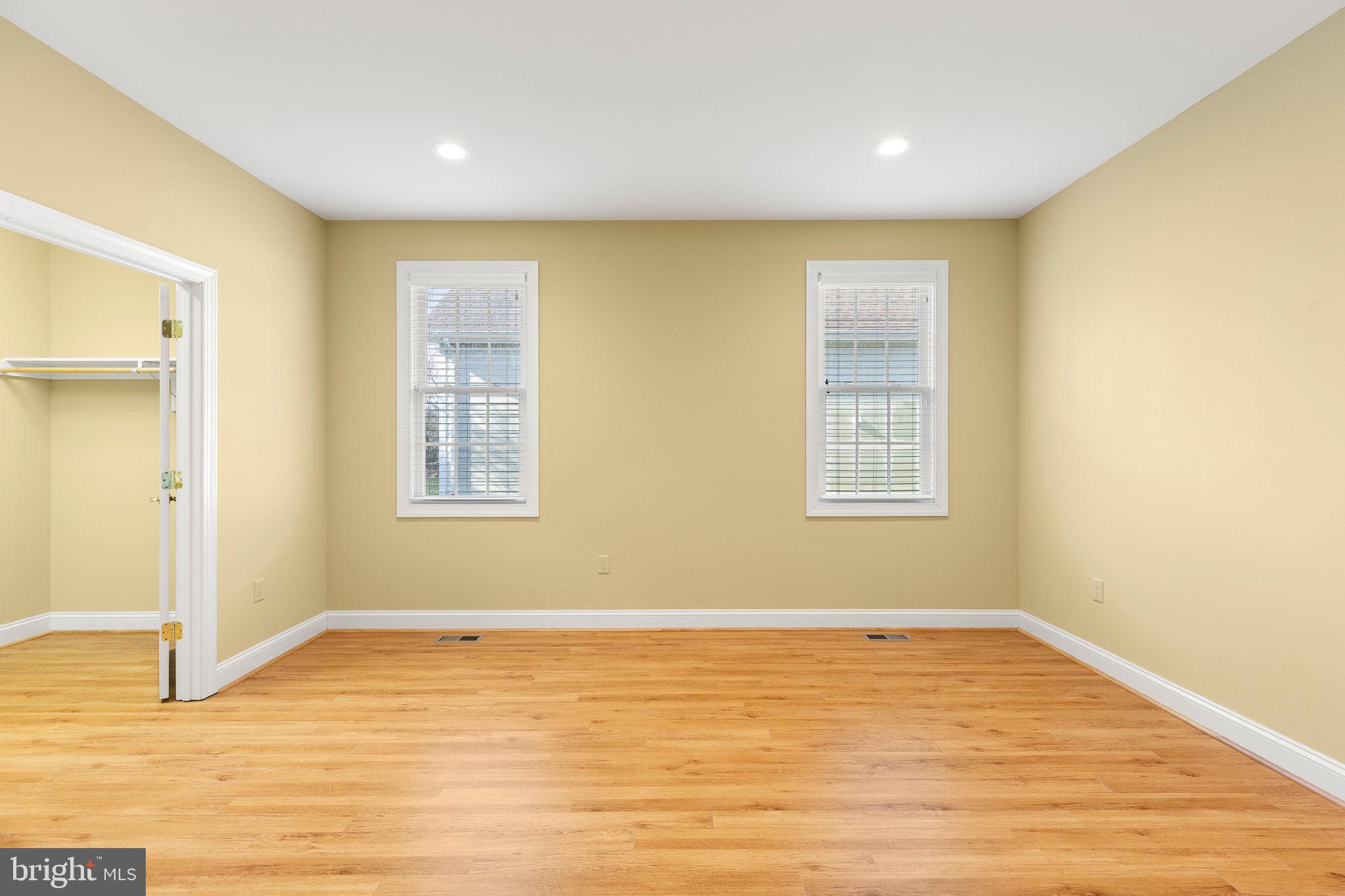 HISEY PARK - Residential