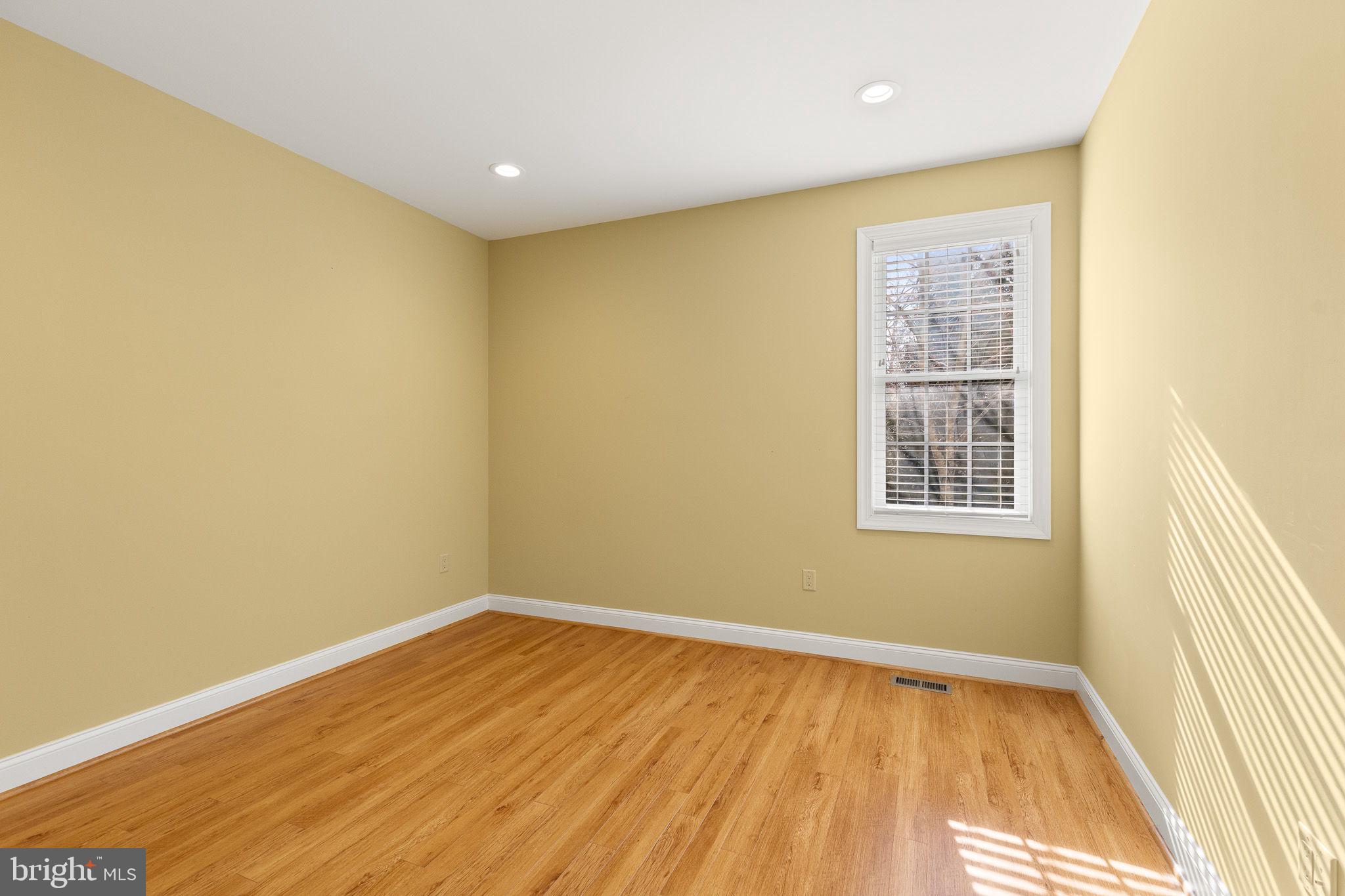 HISEY PARK - Residential