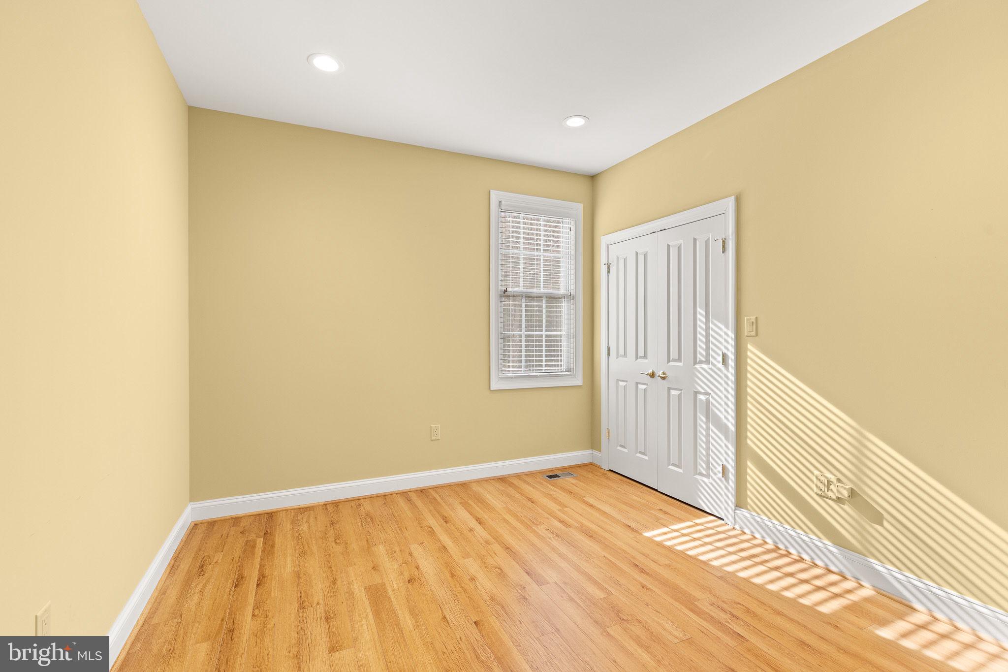 HISEY PARK - Residential